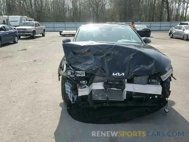 11 Photograph of a damaged car 5XXG14J23RG250301 KIA K5 2024