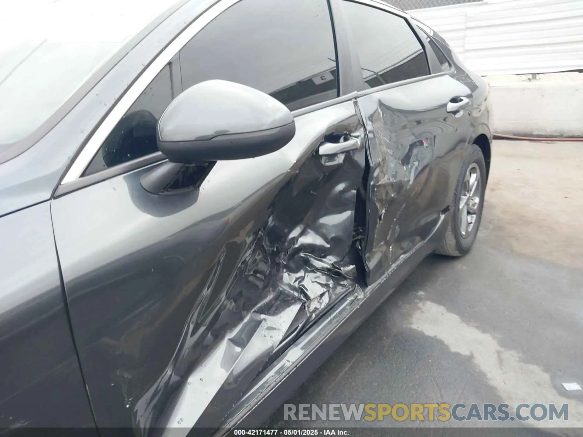 6 Photograph of a damaged car 5XXG14J29RG263294 KIA K5 2024