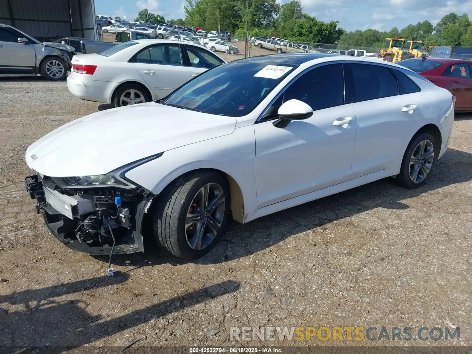 2 Photograph of a damaged car 5XXG34J25RG229752 KIA K5 2024