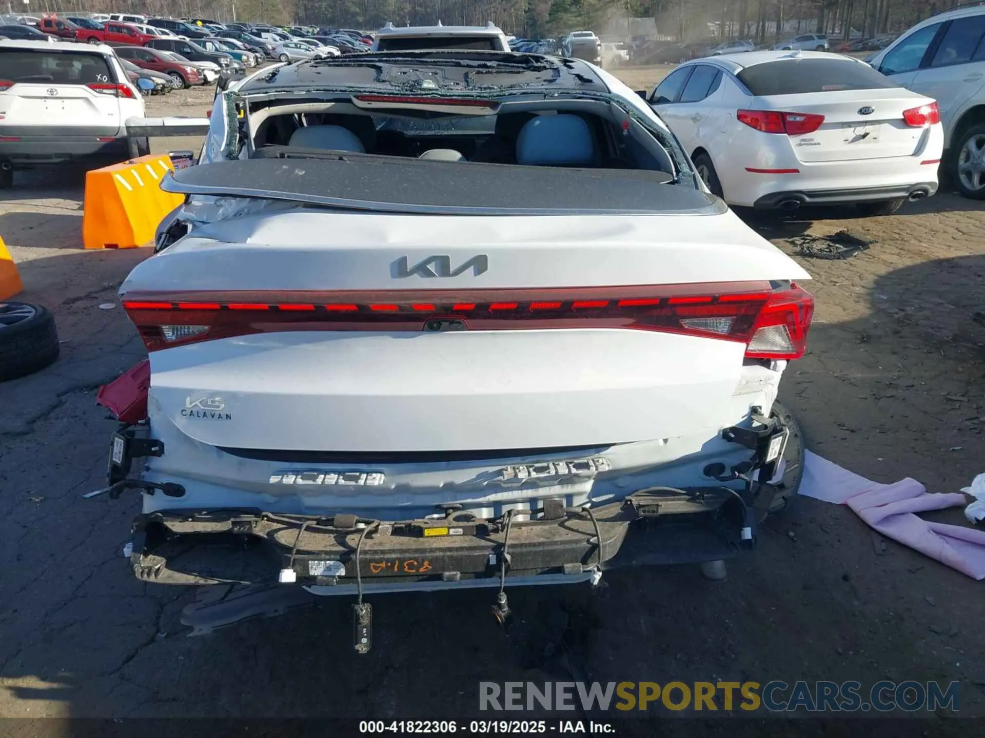 16 Photograph of a damaged car 5XXG34J25RG246440 KIA K5 2024