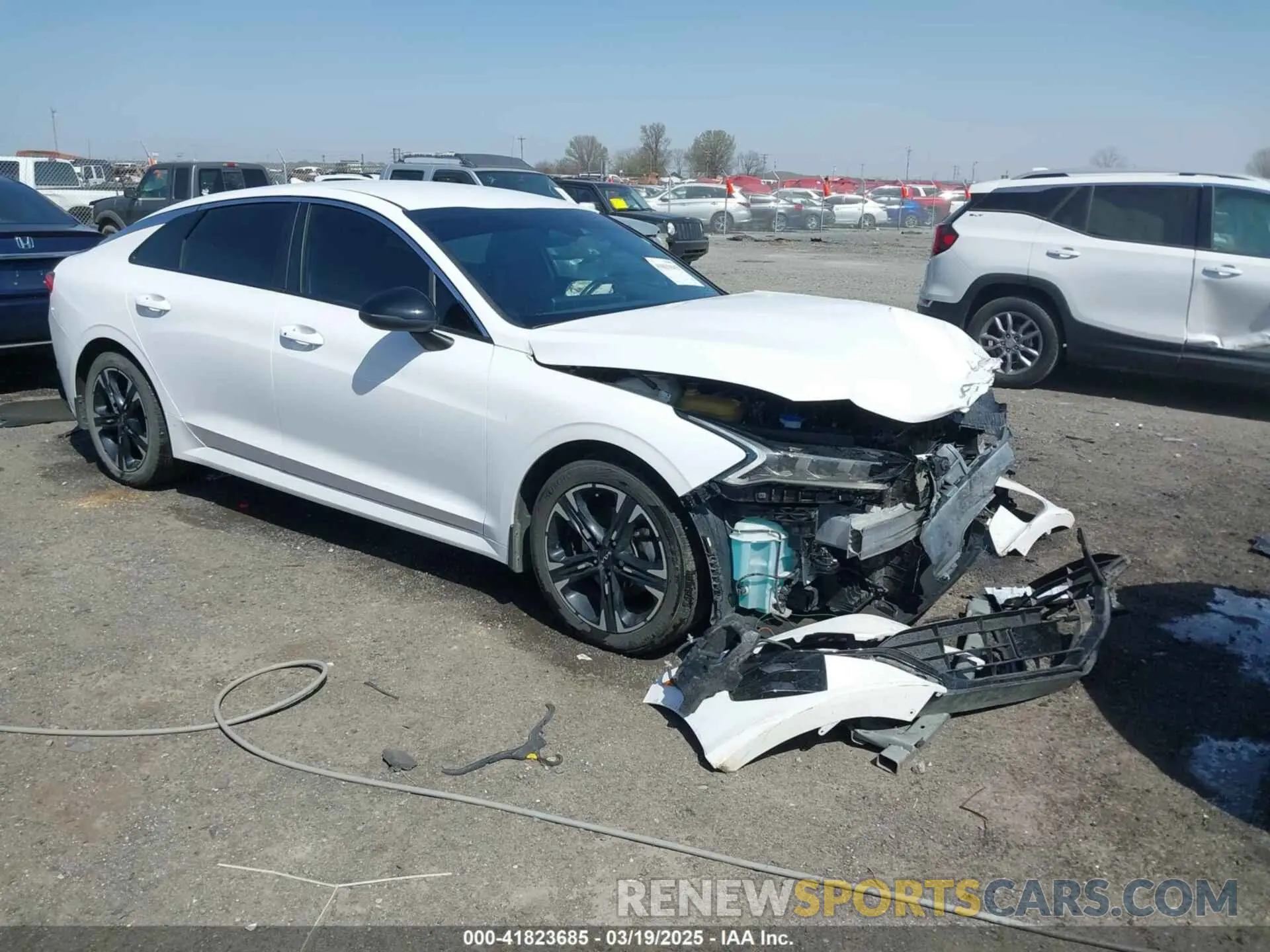 1 Photograph of a damaged car 5XXG64J20RG234249 KIA K5 2024
