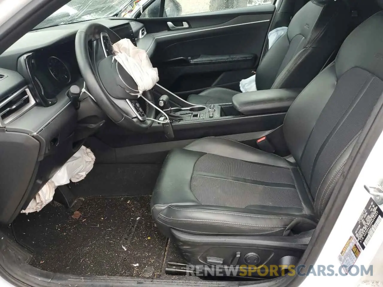 7 Photograph of a damaged car 5XXG64J20RG240827 KIA K5 2024