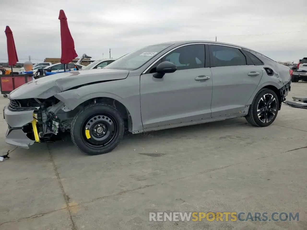 1 Photograph of a damaged car 5XXG64J20RG252086 KIA K5 2024