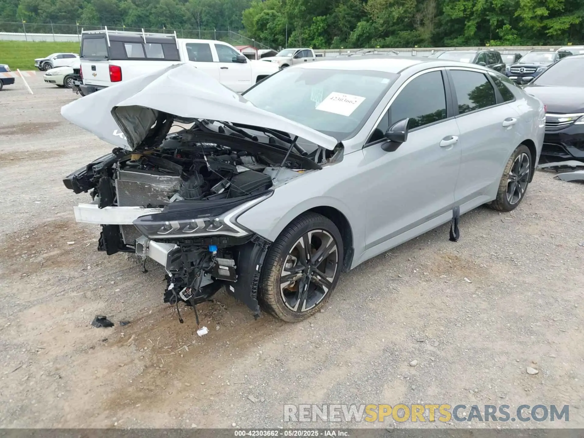 2 Photograph of a damaged car 5XXG64J23RG241521 KIA K5 2024