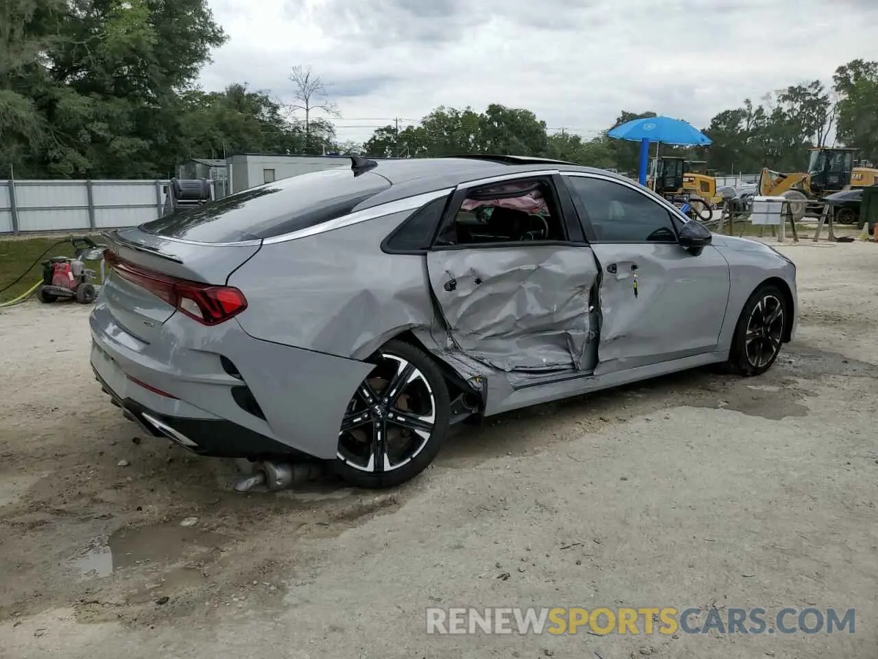 3 Photograph of a damaged car 5XXG64J24RG237106 KIA K5 2024