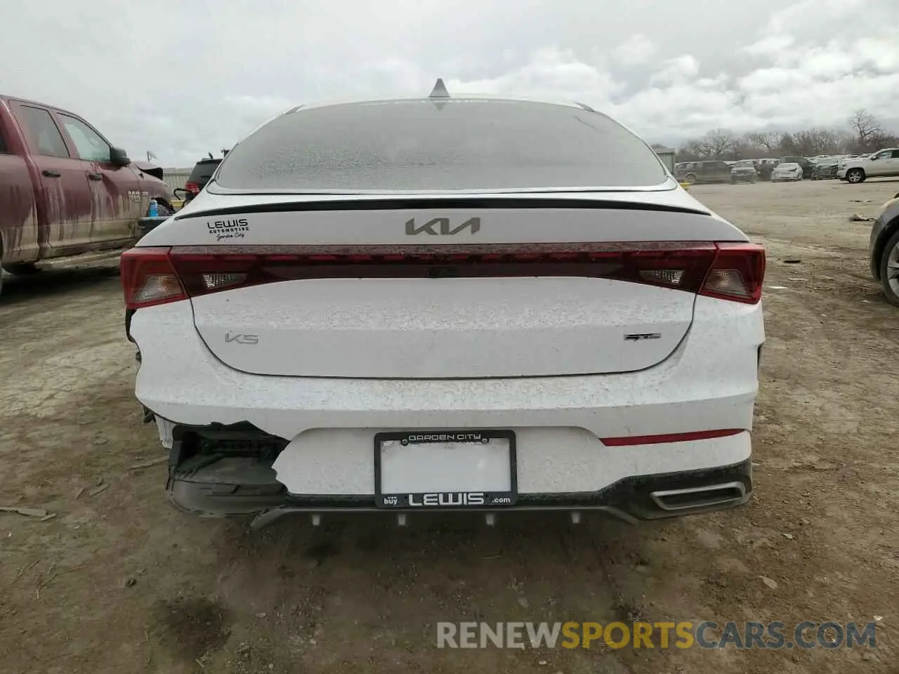 6 Photograph of a damaged car 5XXG64J24RG241348 KIA K5 2024