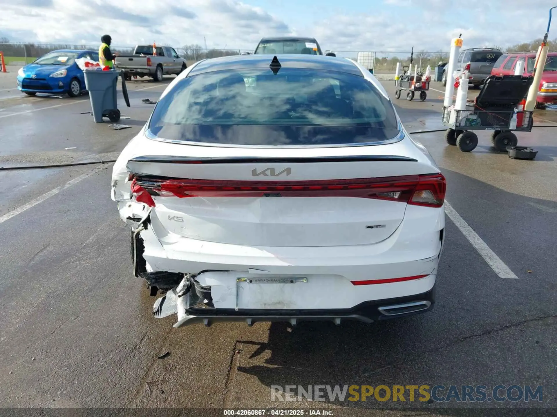 17 Photograph of a damaged car 5XXG64J24RG241785 KIA K5 2024