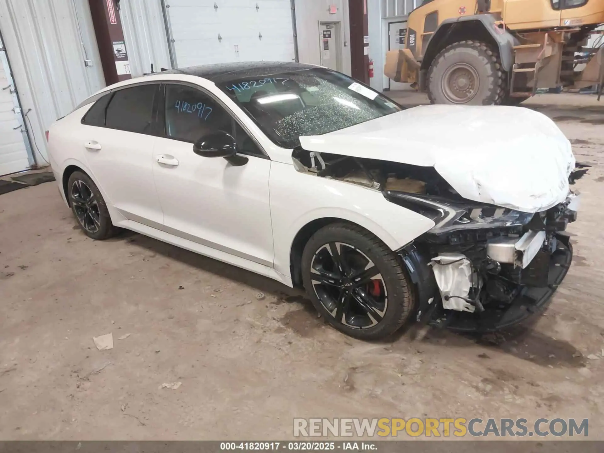 1 Photograph of a damaged car 5XXG64J24RG251037 KIA K5 2024