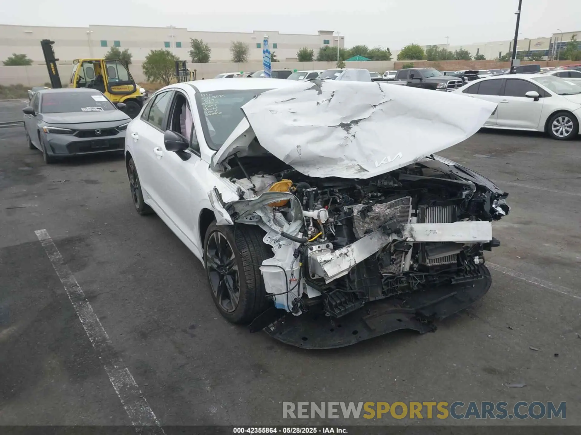 13 Photograph of a damaged car 5XXG64J25RG241780 KIA K5 2024