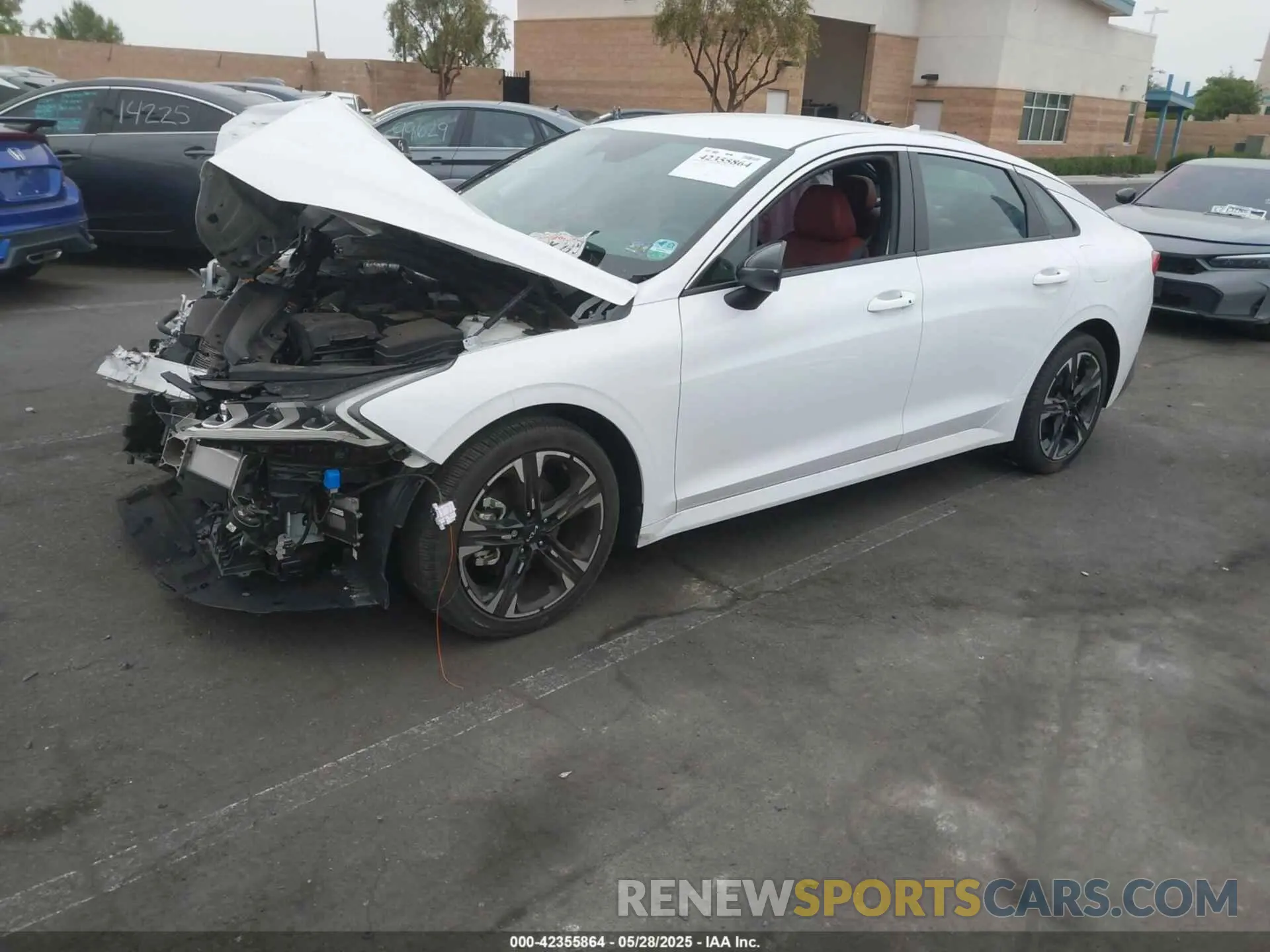 2 Photograph of a damaged car 5XXG64J25RG241780 KIA K5 2024