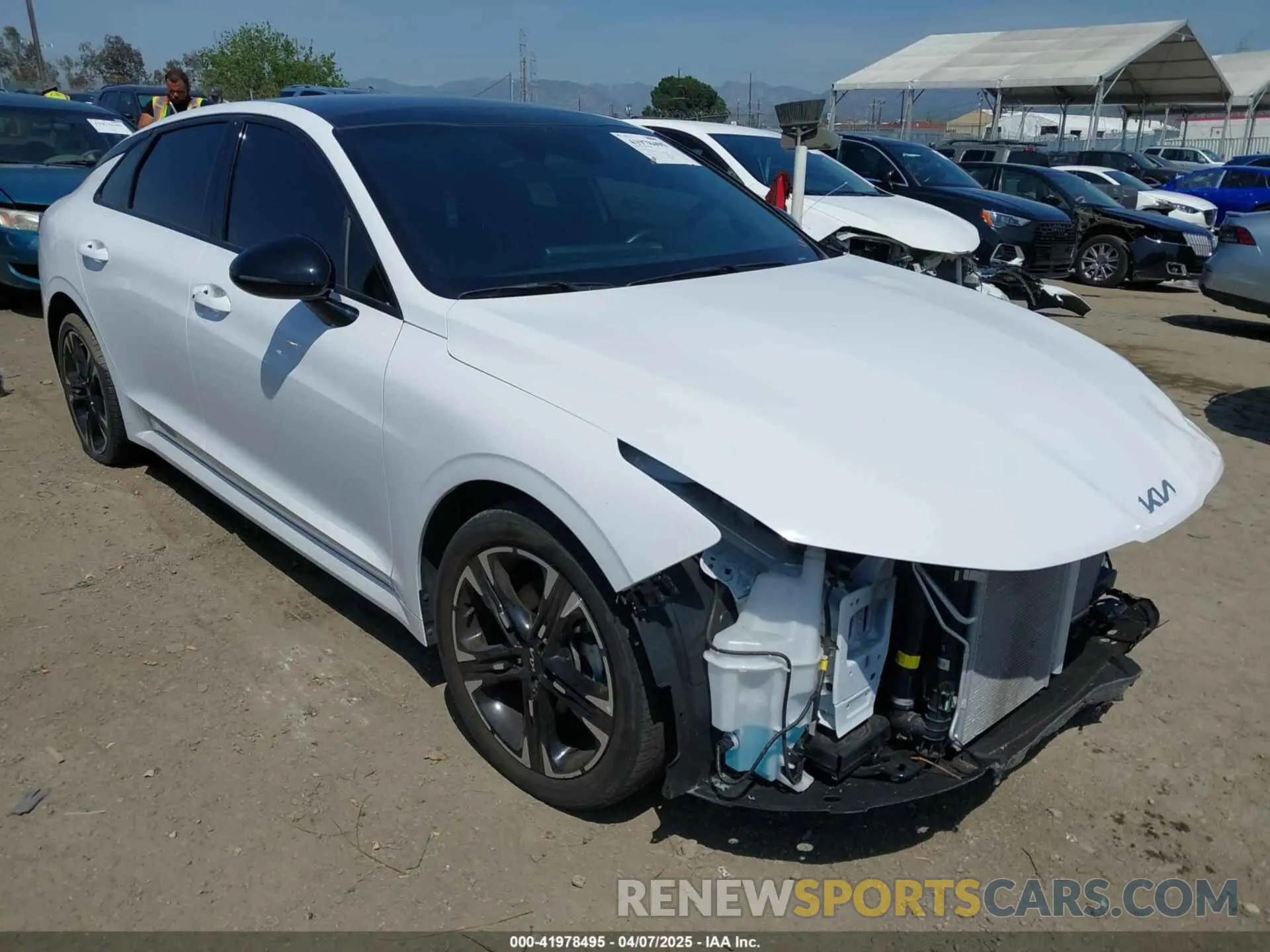 1 Photograph of a damaged car 5XXG64J25RG265447 KIA K5 2024