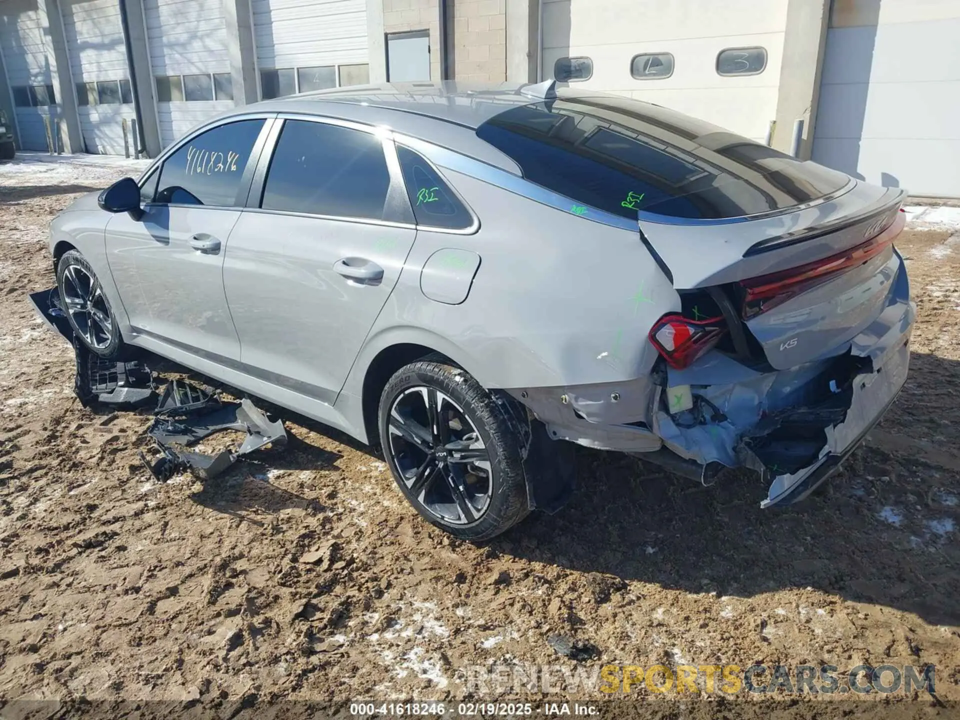 3 Photograph of a damaged car 5XXG64J25RG266047 KIA K5 2024