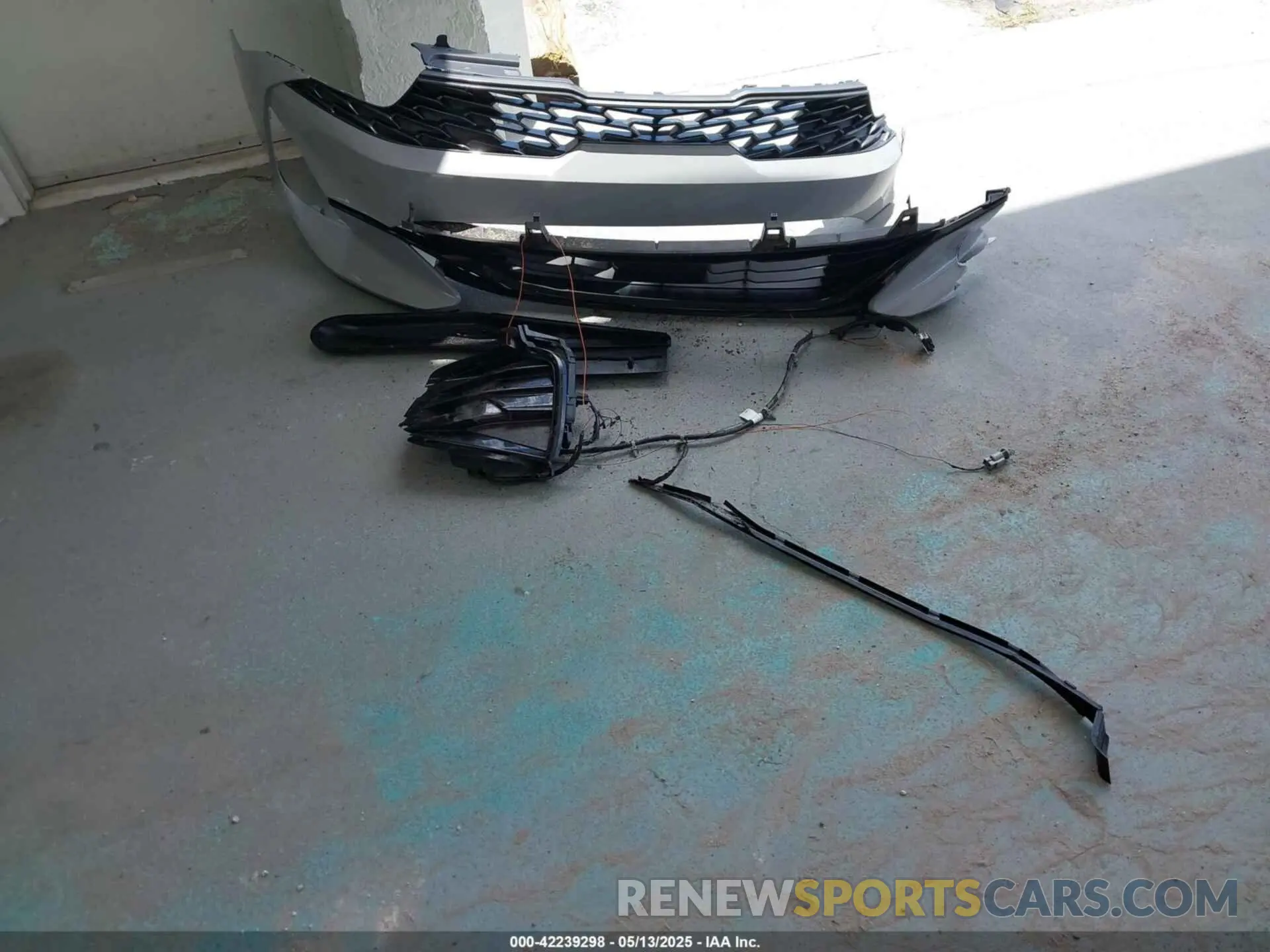 12 Photograph of a damaged car 5XXG64J28RG230692 KIA K5 2024