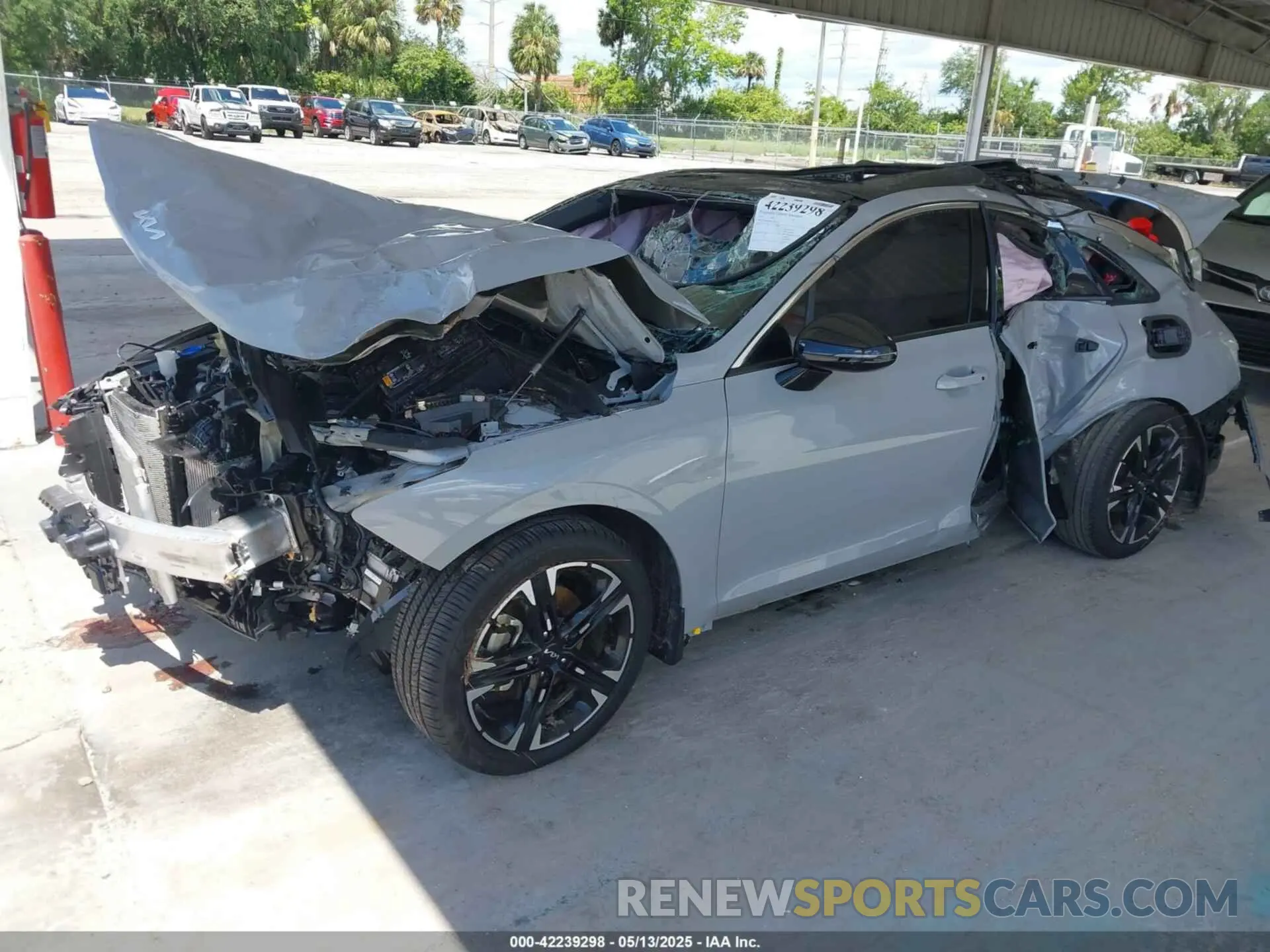 2 Photograph of a damaged car 5XXG64J28RG230692 KIA K5 2024