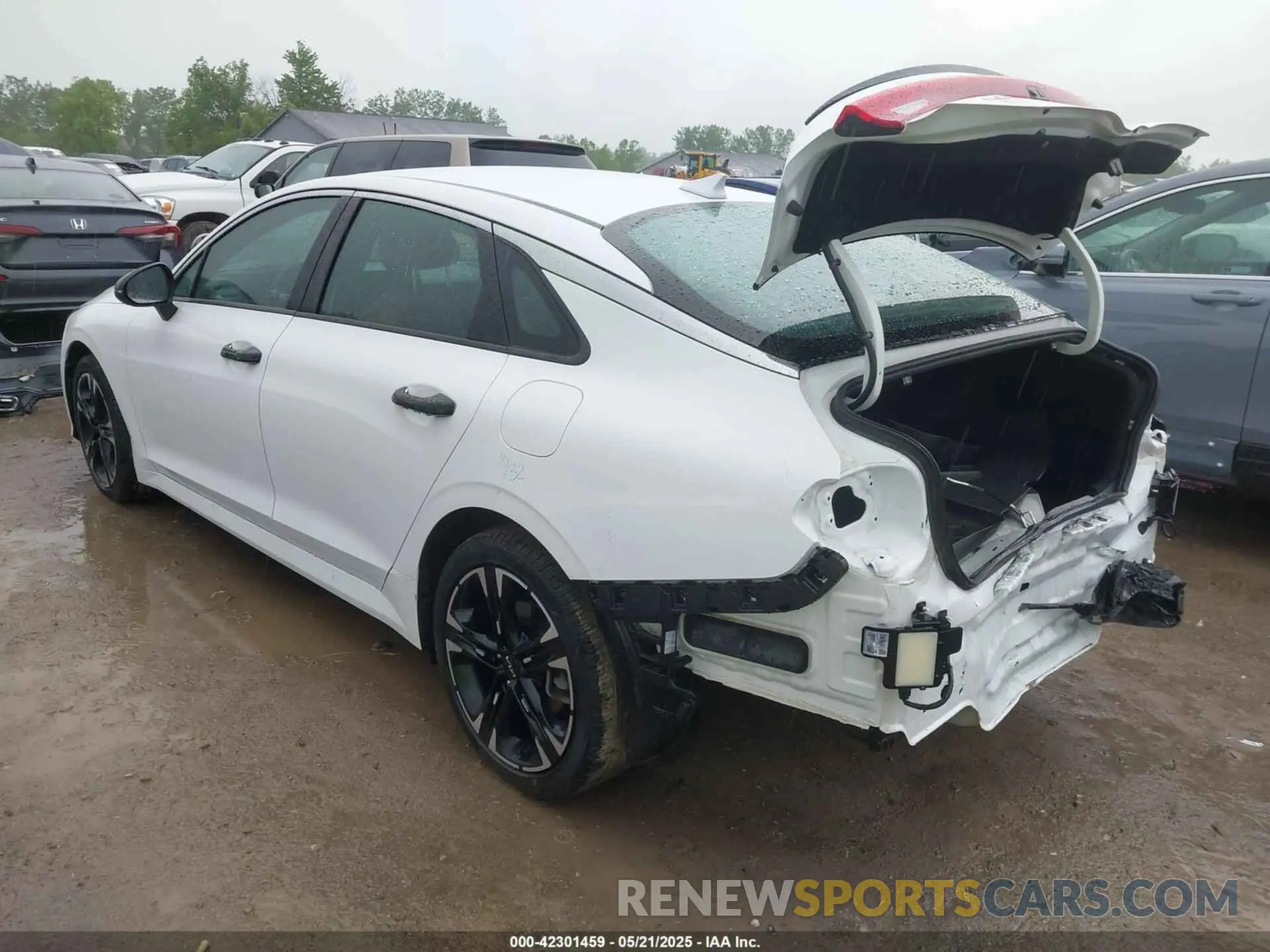 3 Photograph of a damaged car 5XXG64J28RG230854 KIA K5 2024