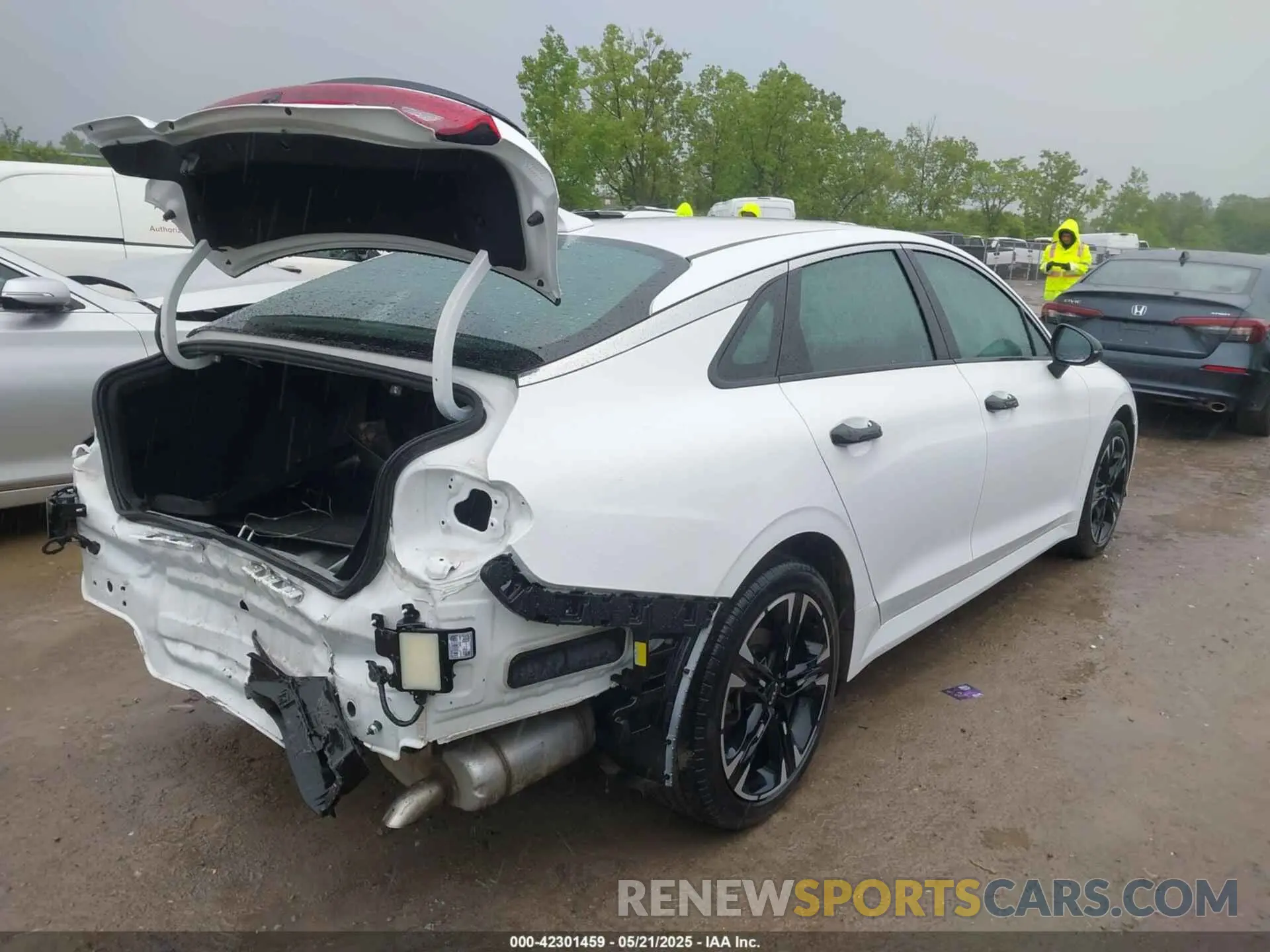 4 Photograph of a damaged car 5XXG64J28RG230854 KIA K5 2024