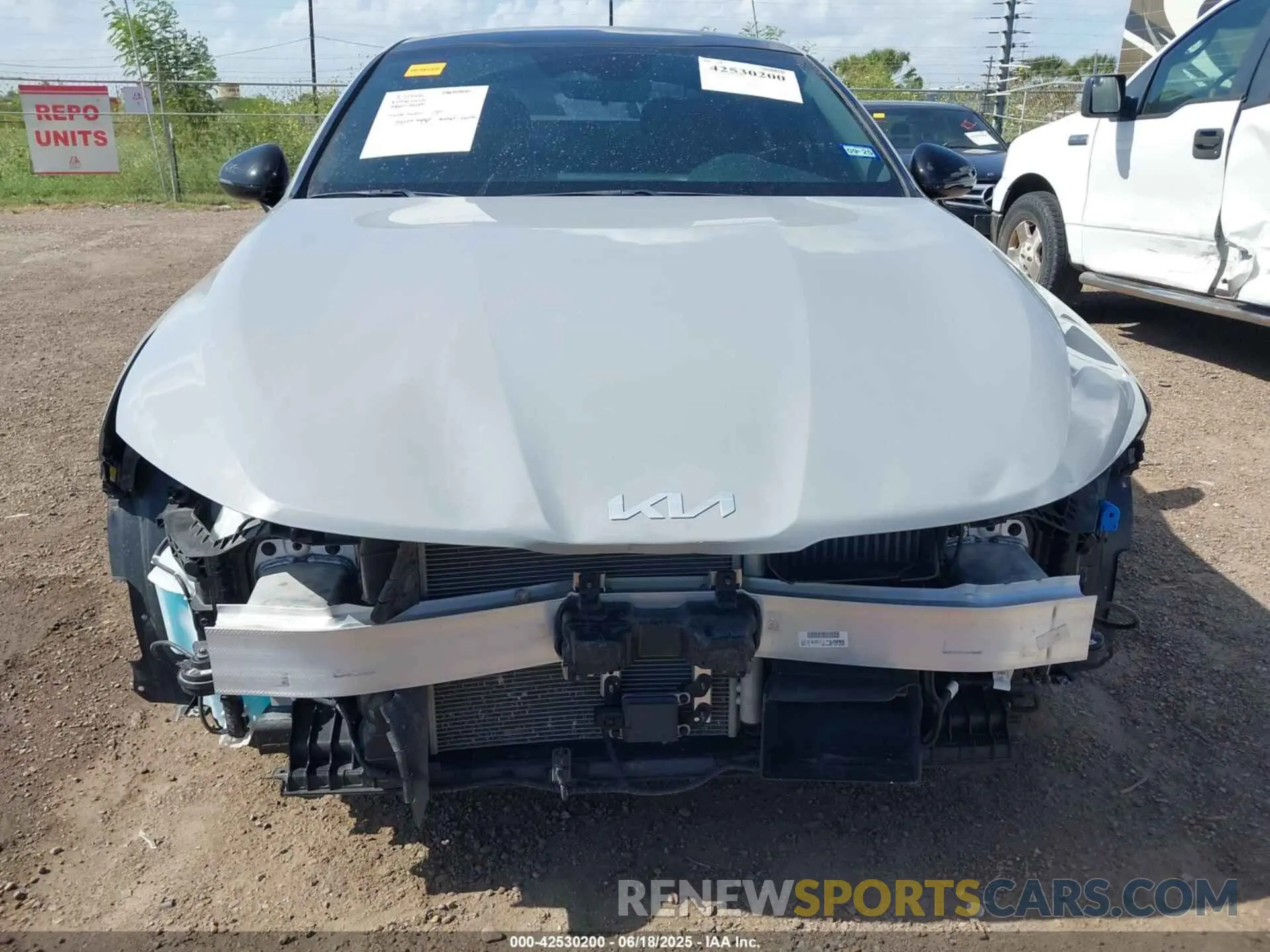 6 Photograph of a damaged car 5XXG64J28RG250263 KIA K5 2024
