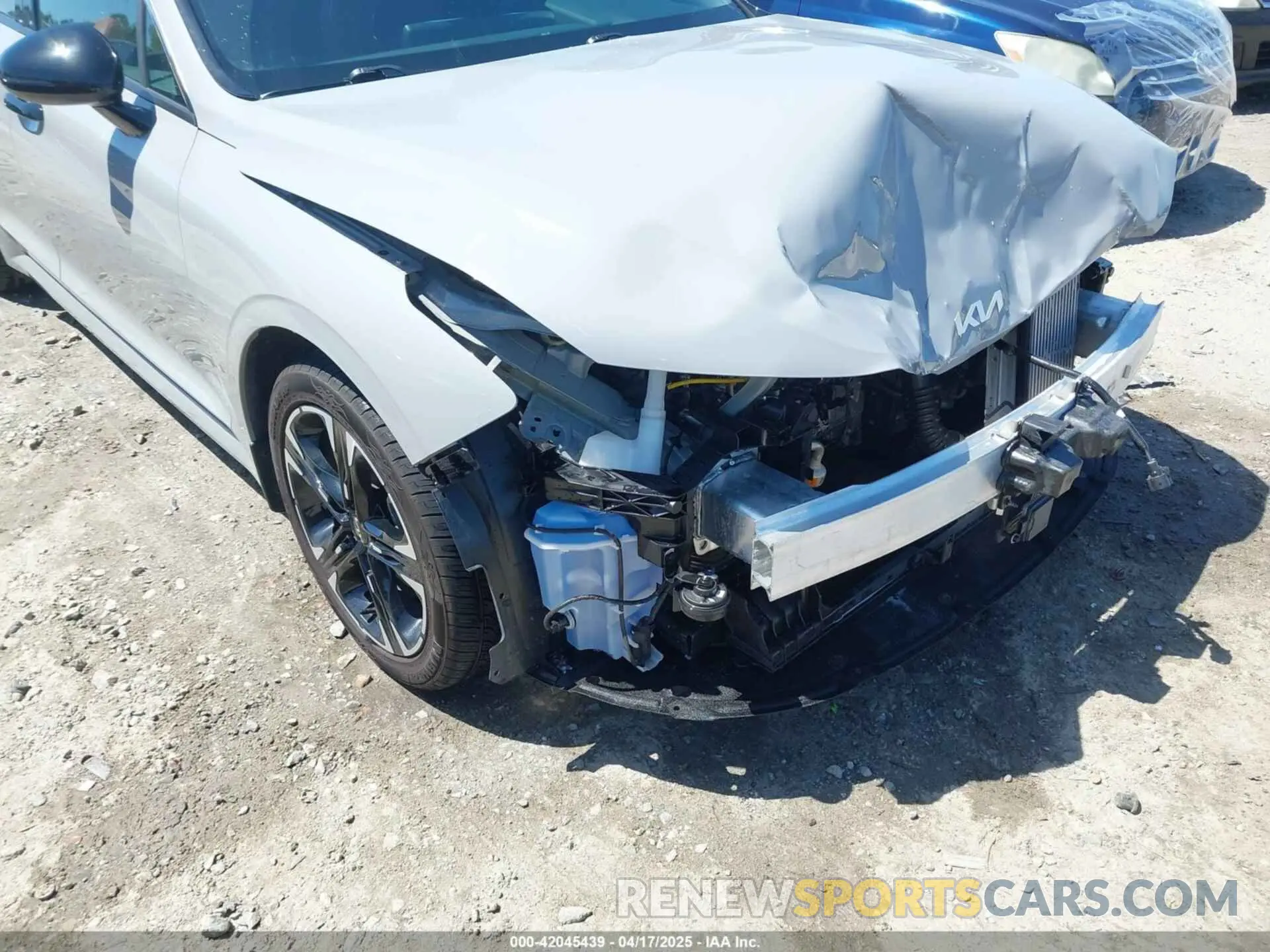18 Photograph of a damaged car 5XXG64J28RG259514 KIA K5 2024