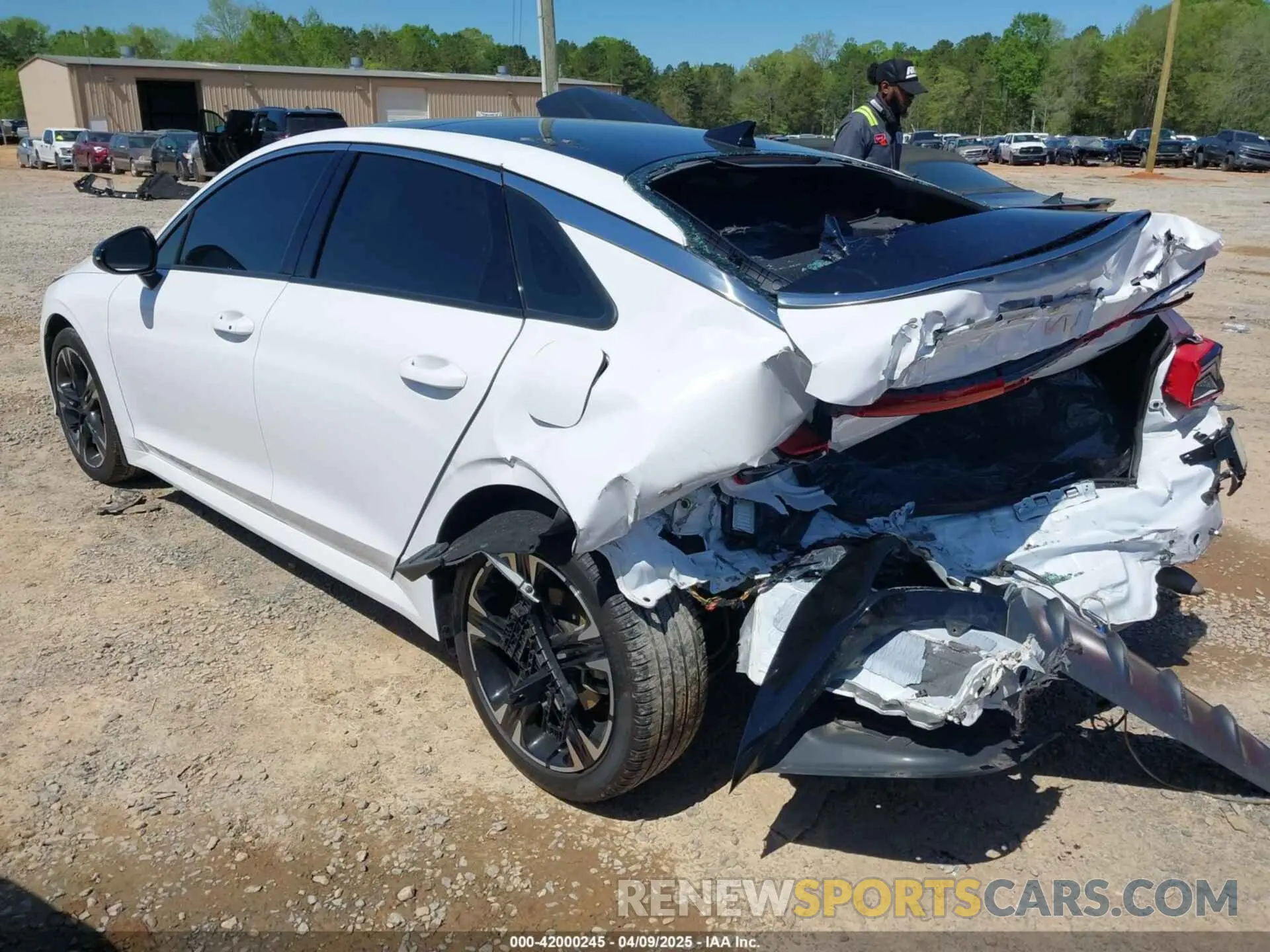 3 Photograph of a damaged car 5XXG64J29RG266164 KIA K5 2024