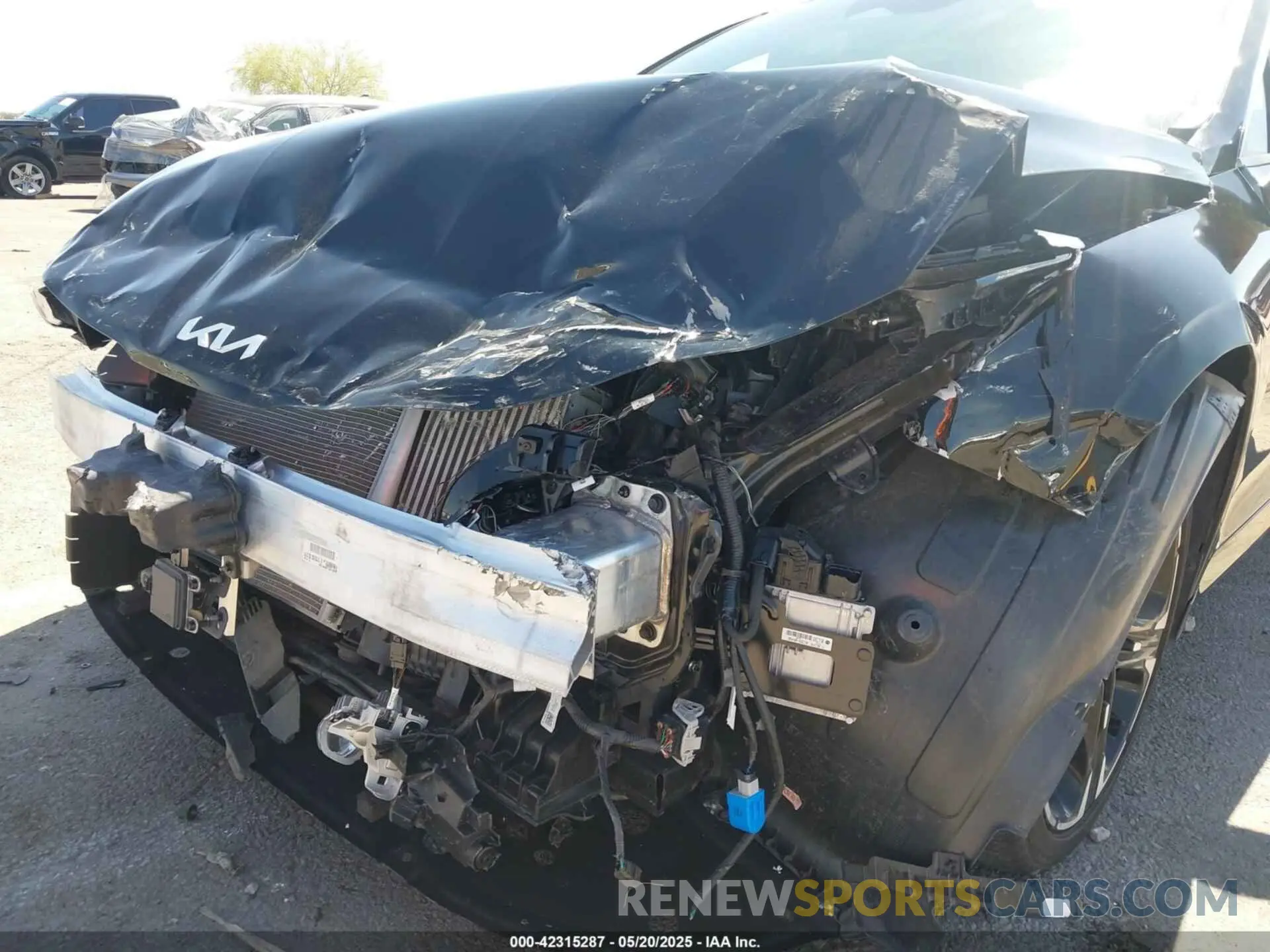 6 Photograph of a damaged car 5XXG64J2XRG263466 KIA K5 2024