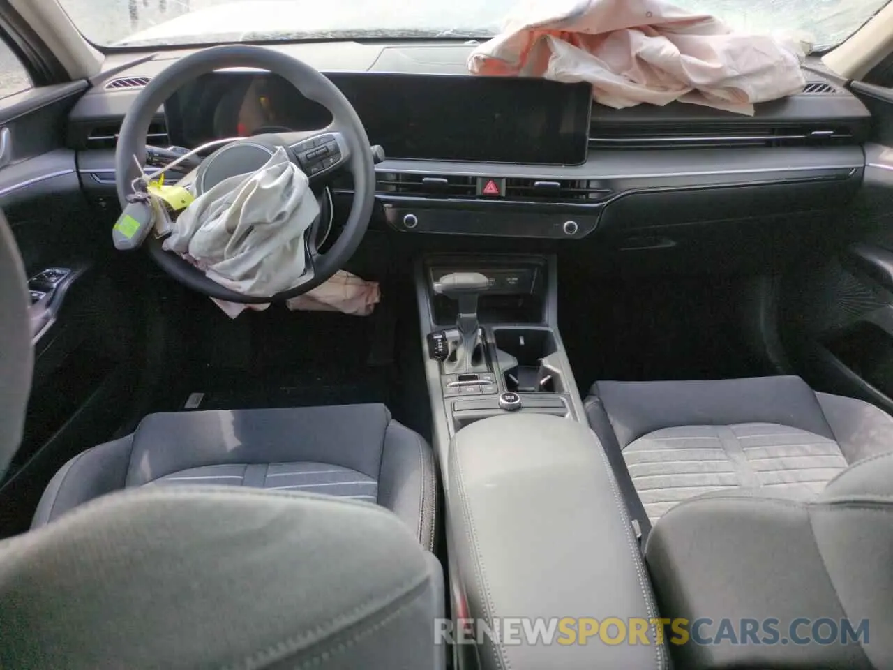 8 Photograph of a damaged car KNAG24J71S5368881 KIA K5 2025