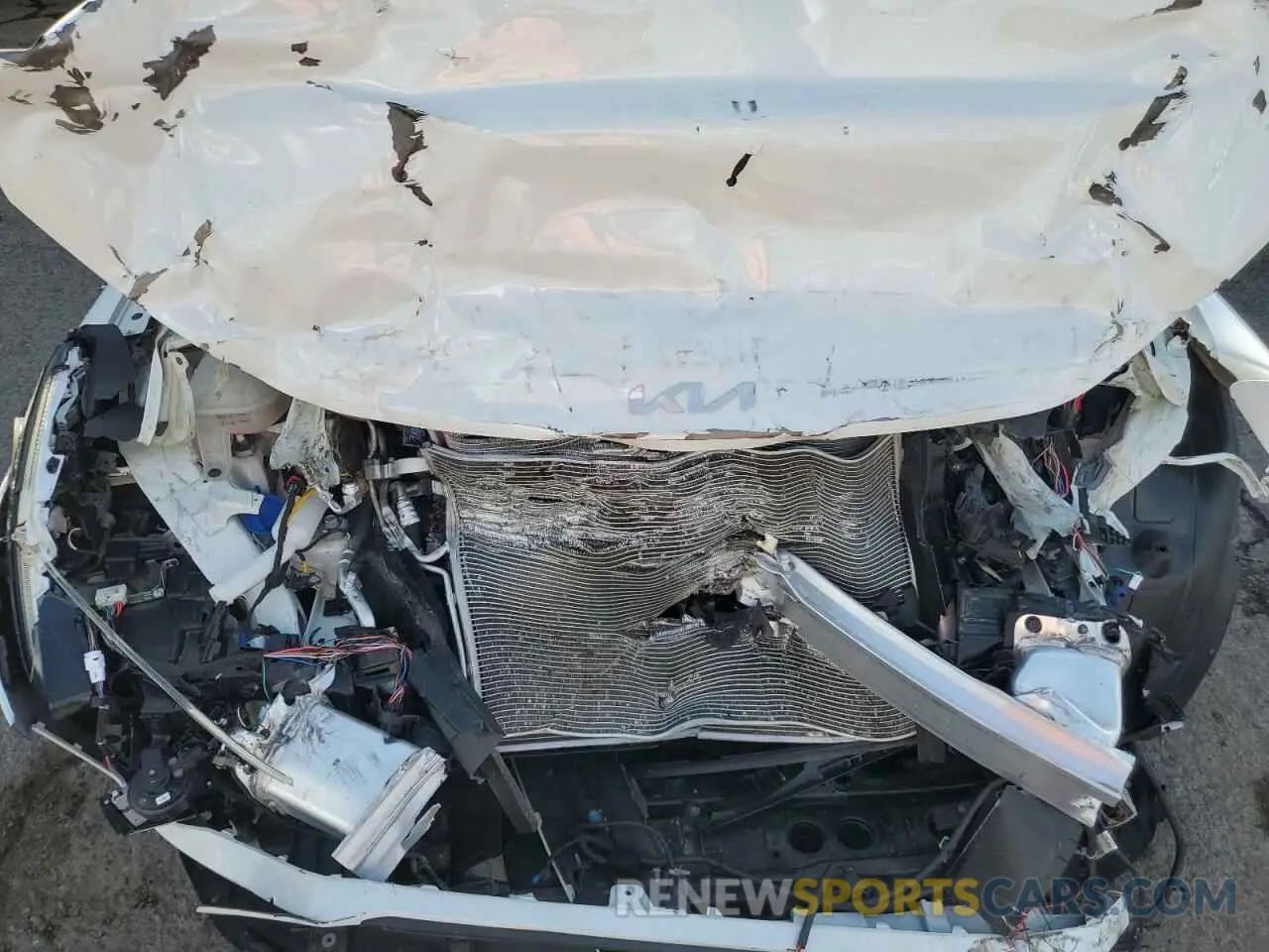 11 Photograph of a damaged car KNAG24J75S5292887 KIA K5 2025