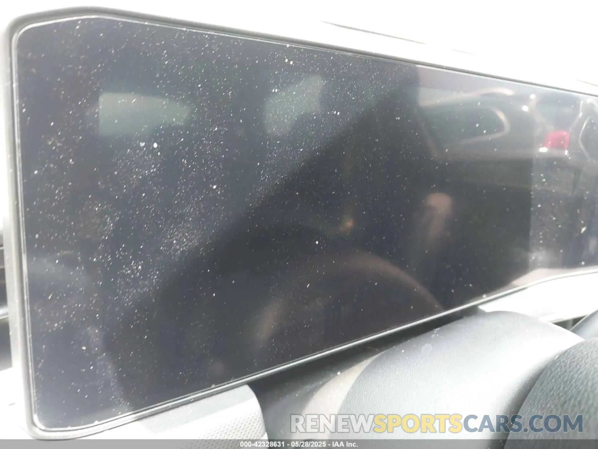 14 Photograph of a damaged car KNAG24J76S5299072 KIA K5 2025