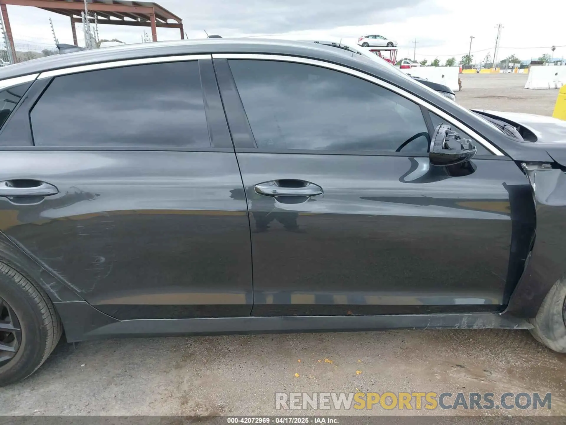 14 Photograph of a damaged car KNAG24J77S5316431 KIA K5 2025