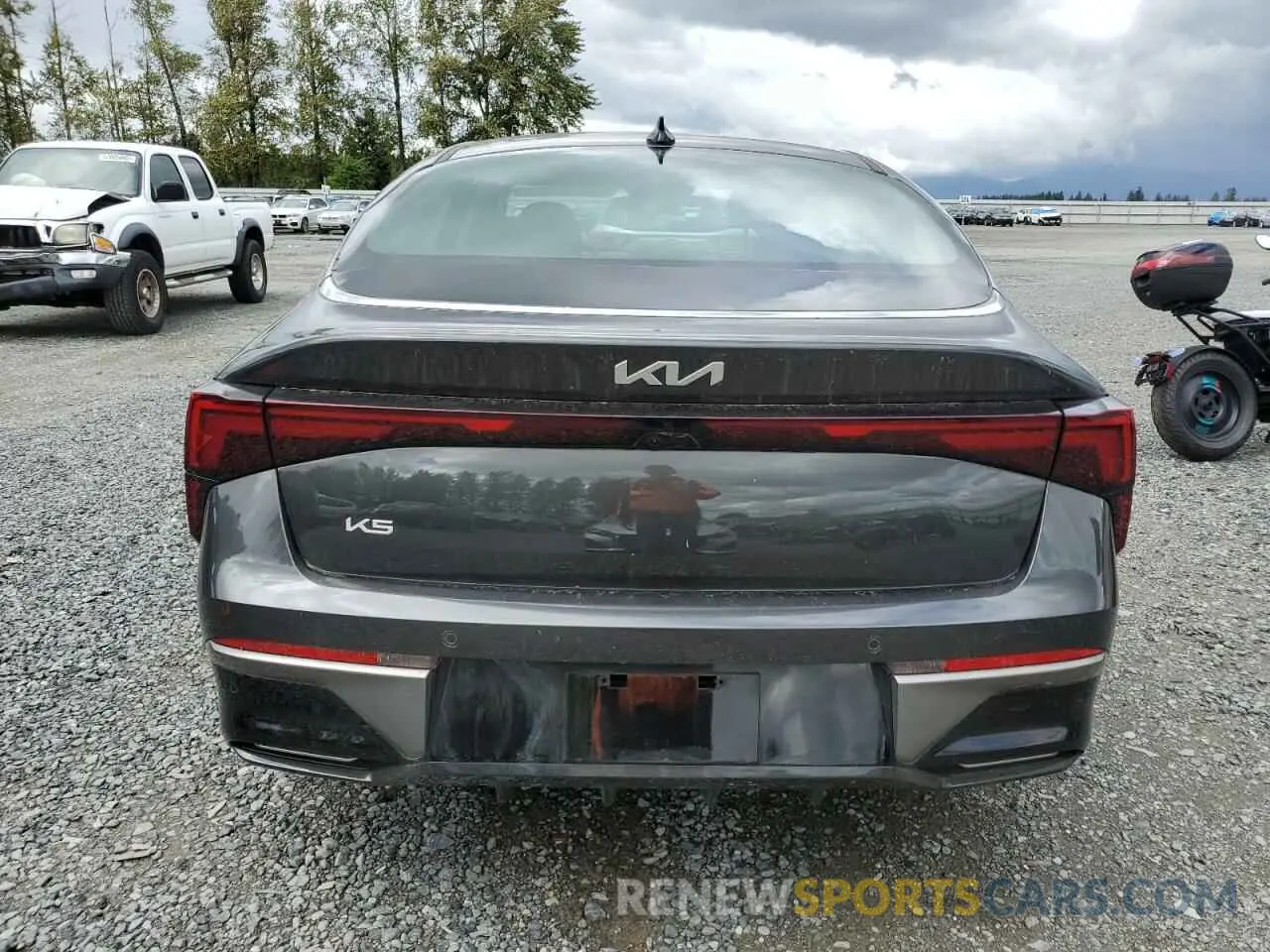 6 Photograph of a damaged car KNAG24J77S5356900 KIA K5 2025