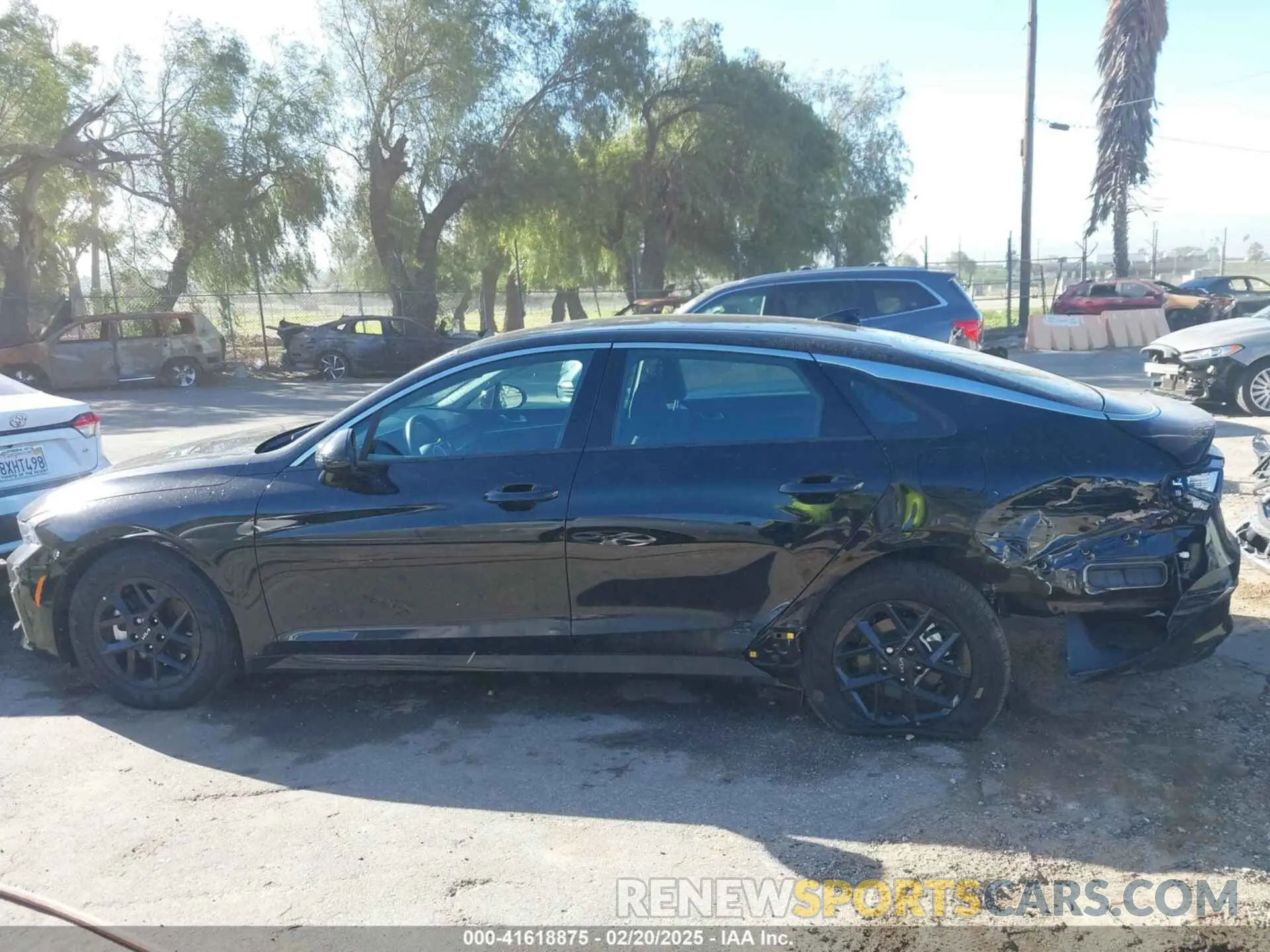 15 Photograph of a damaged car KNAG24J7XS5291850 KIA K5 2025