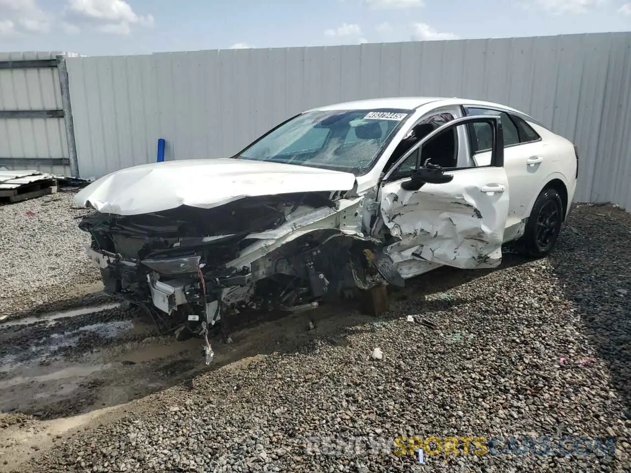 1 Photograph of a damaged car KNAG24J7XS5294067 KIA K5 2025