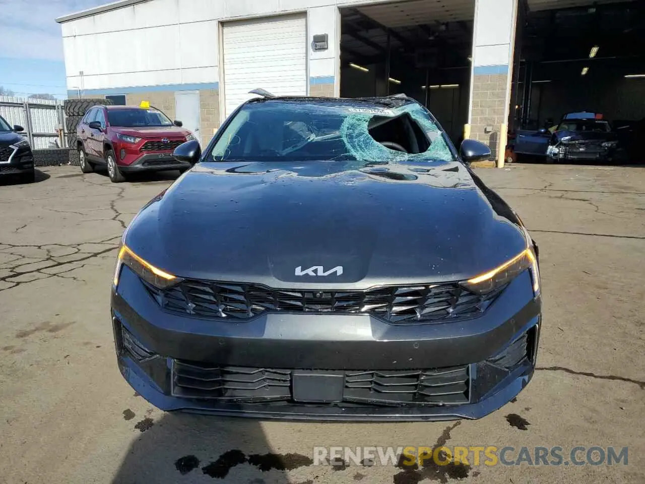 5 Photograph of a damaged car KNAG34J79S5269836 KIA K5 2025