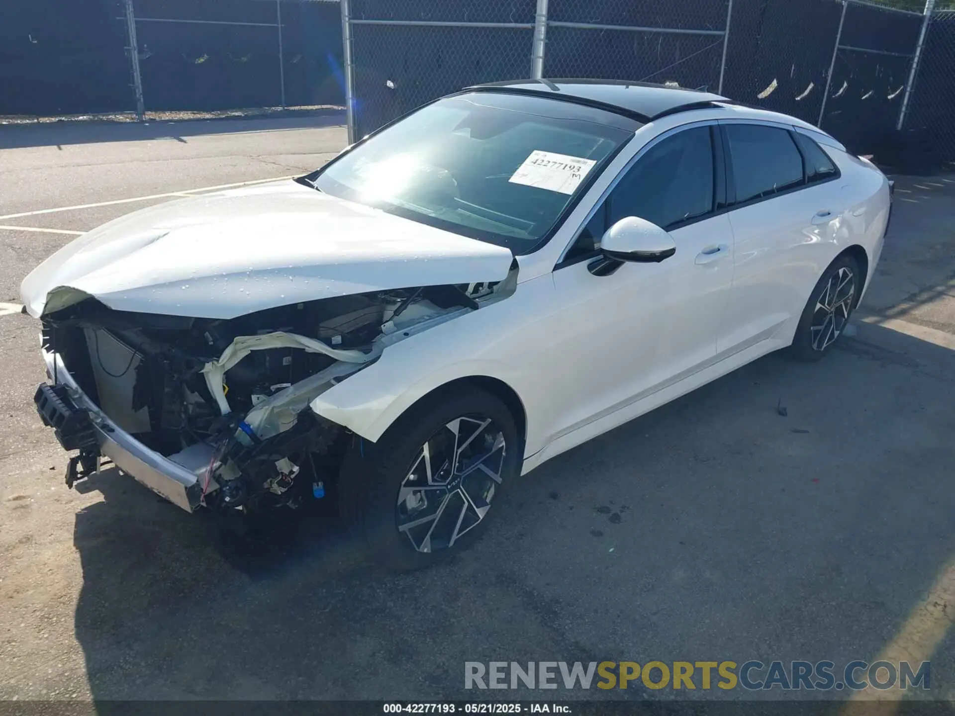 2 Photograph of a damaged car KNAG34J79S5292453 KIA K5 2025