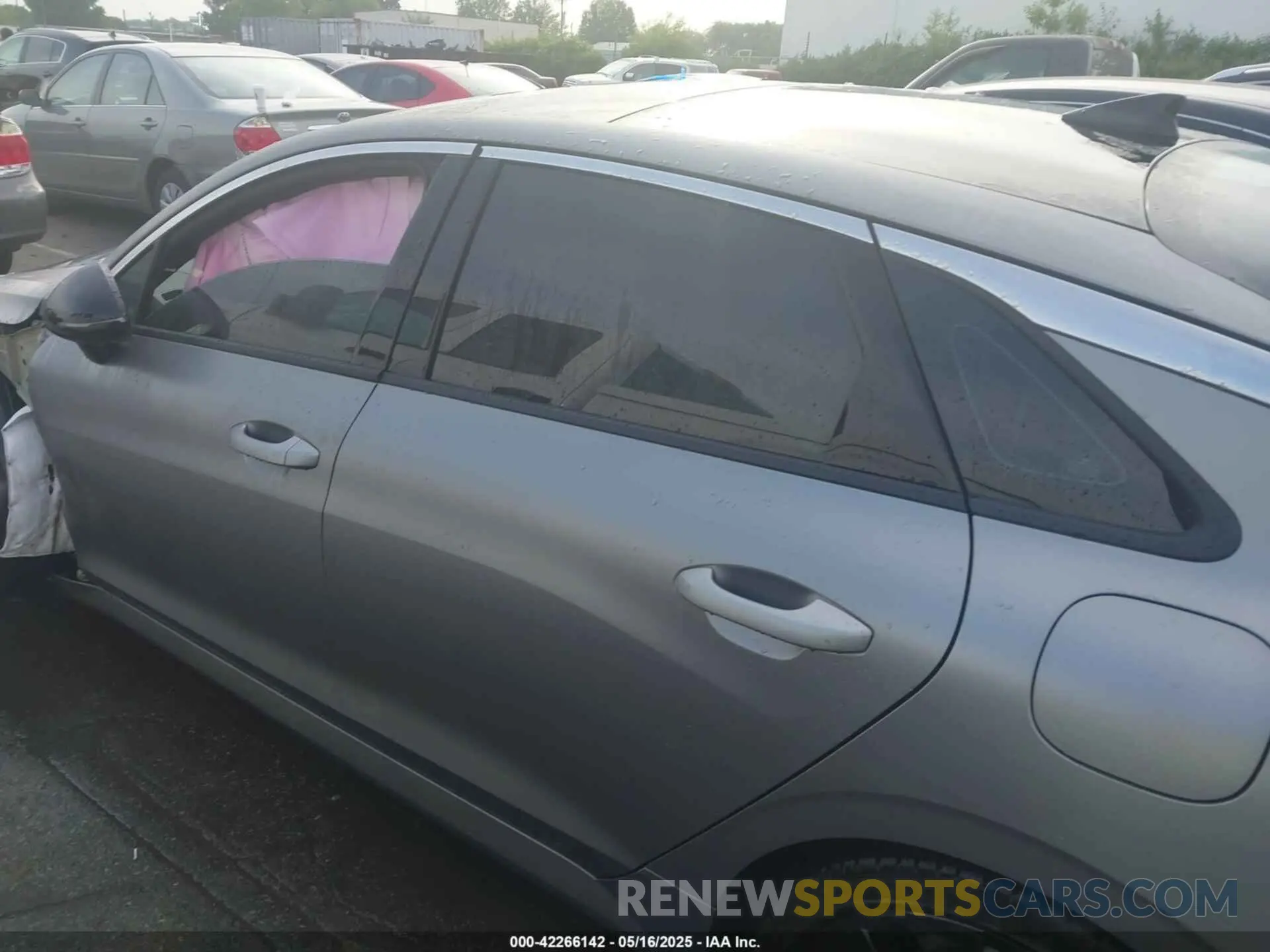 14 Photograph of a damaged car KNAG44J81S5322597 KIA K5 2025