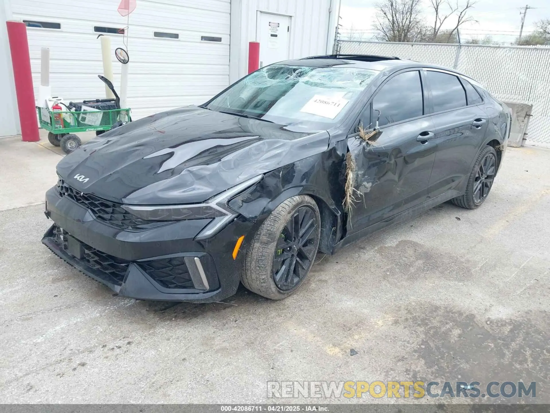 2 Photograph of a damaged car KNAG44J83S5341295 KIA K5 2025
