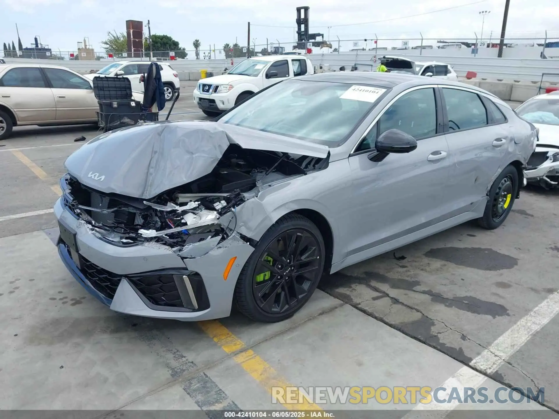 2 Photograph of a damaged car KNAG44J87S5365552 KIA K5 2025