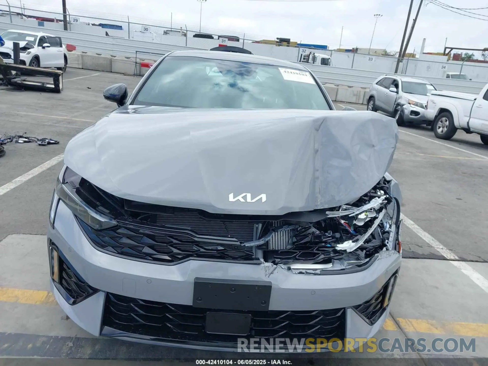 6 Photograph of a damaged car KNAG44J87S5365552 KIA K5 2025