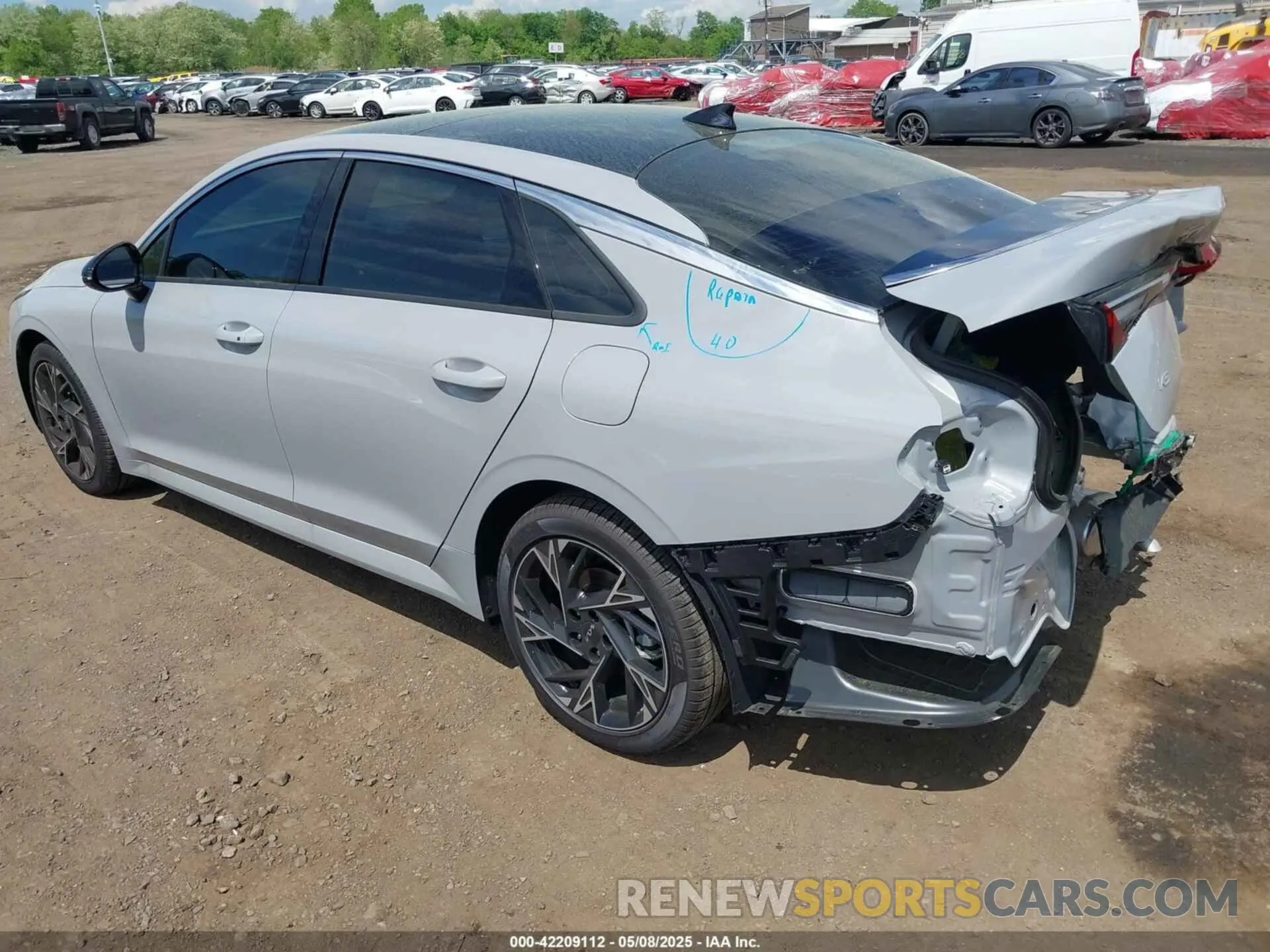 3 Photograph of a damaged car KNAG64J70S5357309 KIA K5 2025