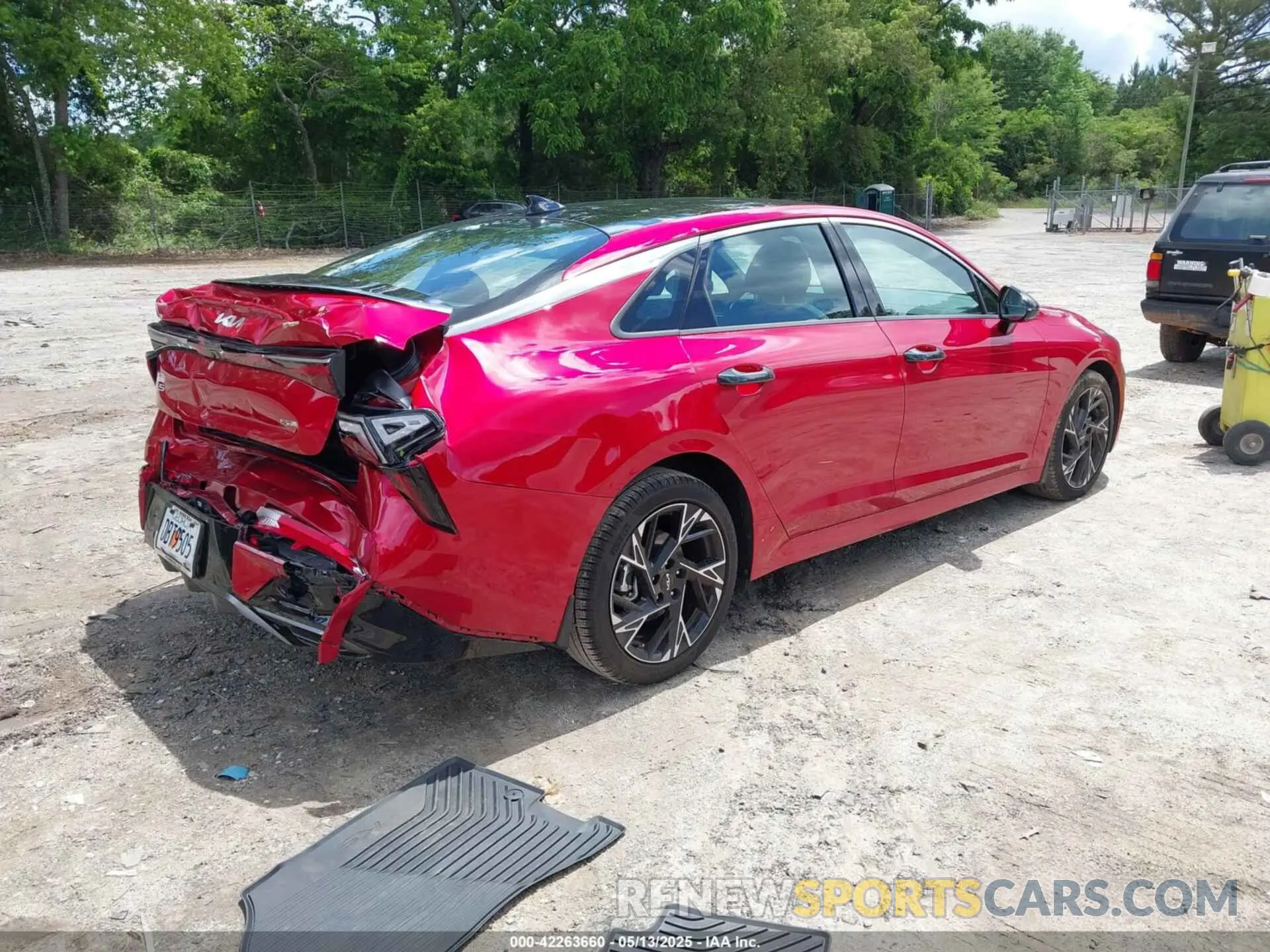 4 Photograph of a damaged car KNAG64J71S5298738 KIA K5 2025