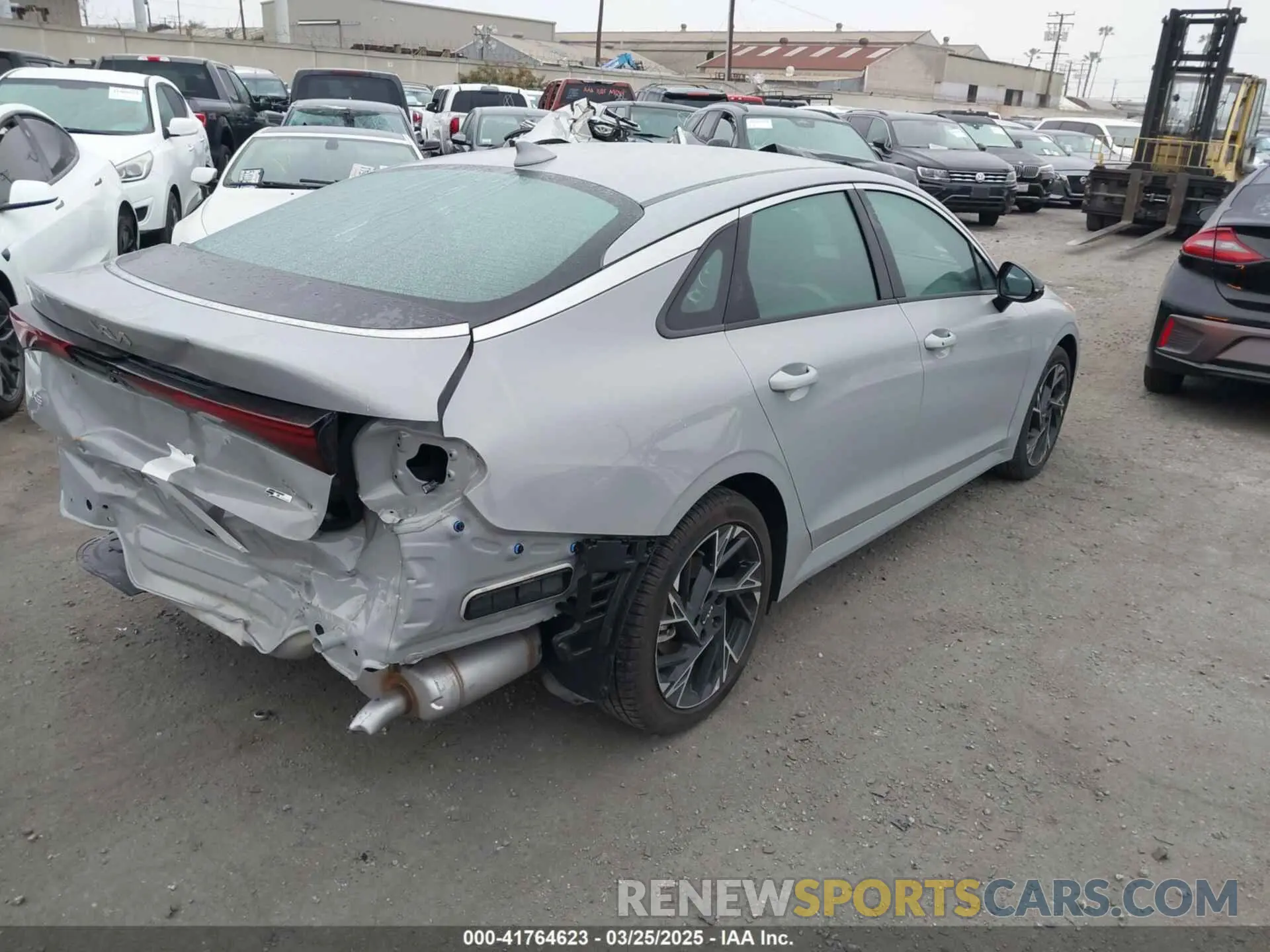 4 Photograph of a damaged car KNAG64J72S5272780 KIA K5 2025