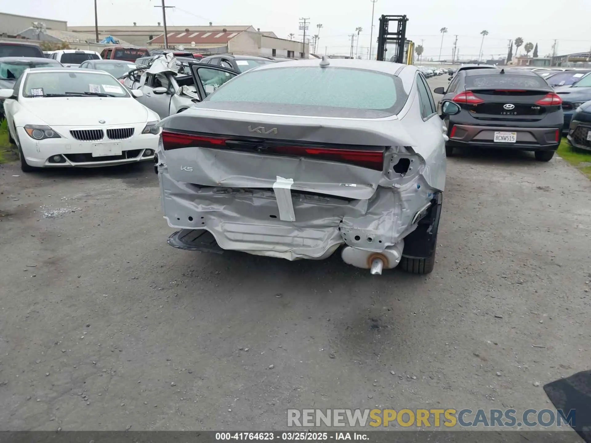 6 Photograph of a damaged car KNAG64J72S5272780 KIA K5 2025