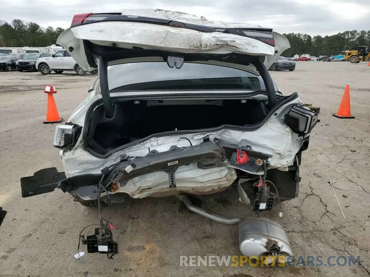 6 Photograph of a damaged car KNAG64J72S5311092 KIA K5 2025