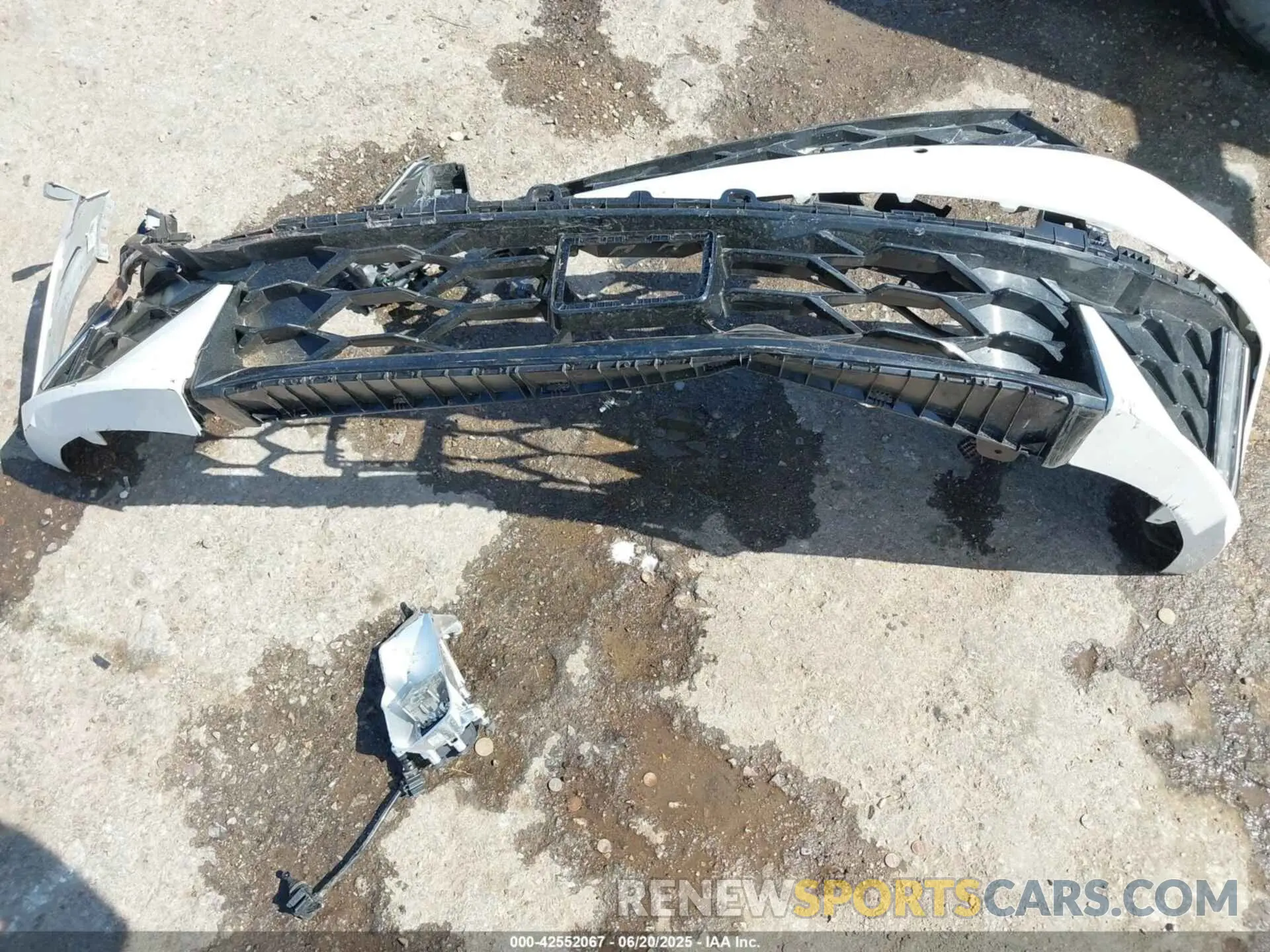12 Photograph of a damaged car KNAG64J73S5291726 KIA K5 2025