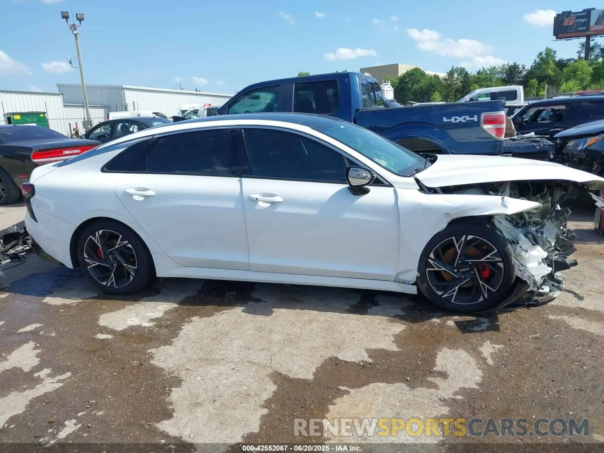 14 Photograph of a damaged car KNAG64J73S5291726 KIA K5 2025