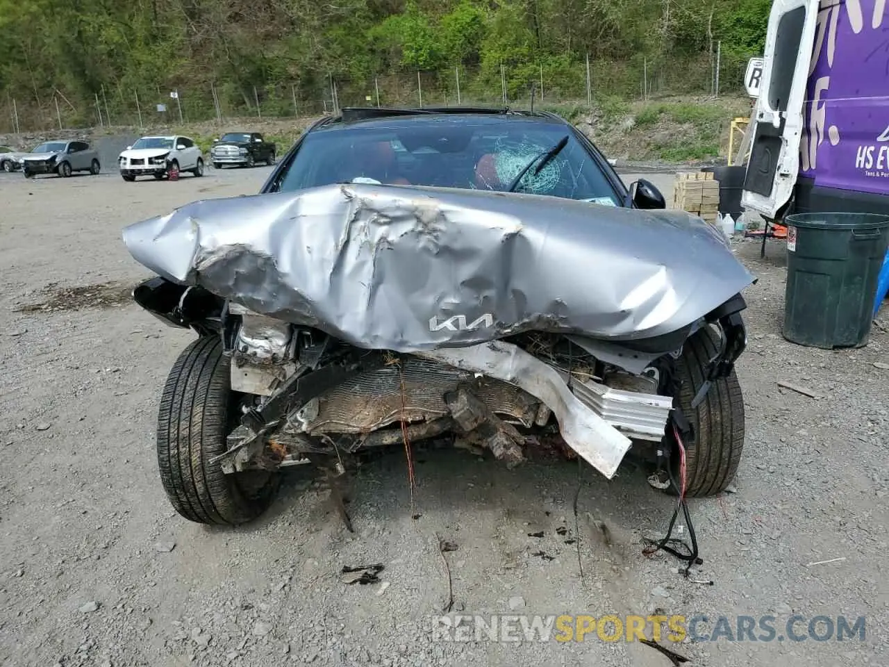 5 Photograph of a damaged car KNAG64J73S5331254 KIA K5 2025