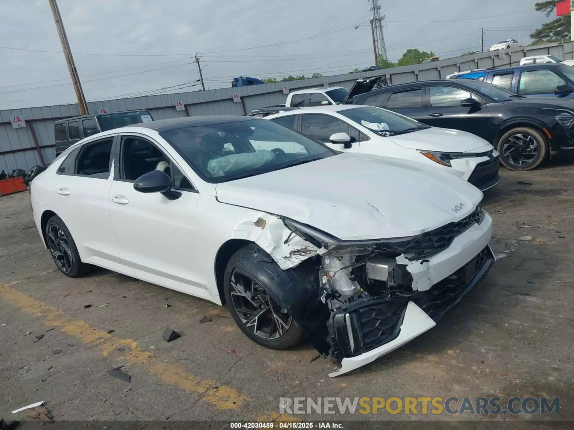 1 Photograph of a damaged car KNAG64J74S5302720 KIA K5 2025