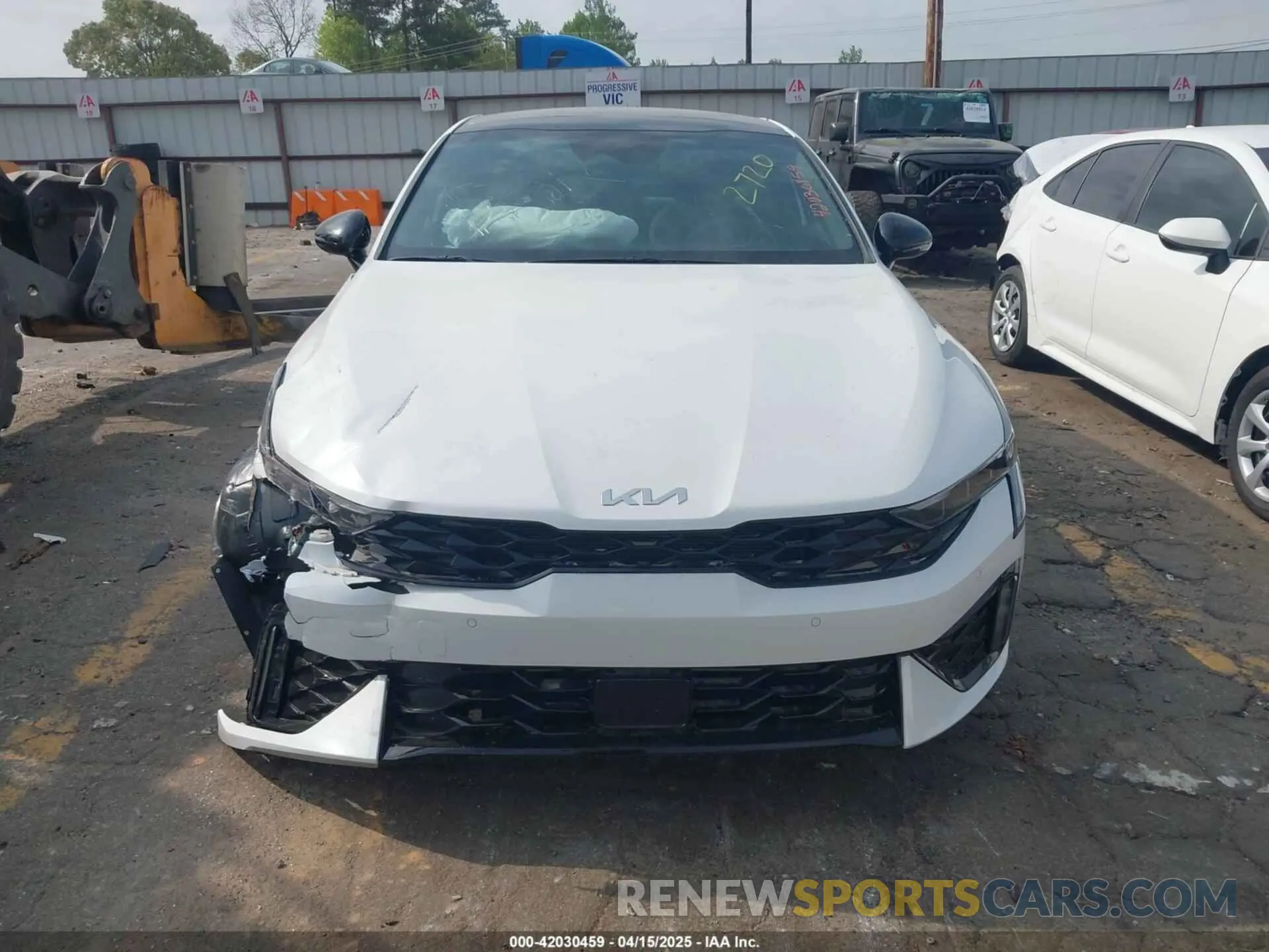 11 Photograph of a damaged car KNAG64J74S5302720 KIA K5 2025