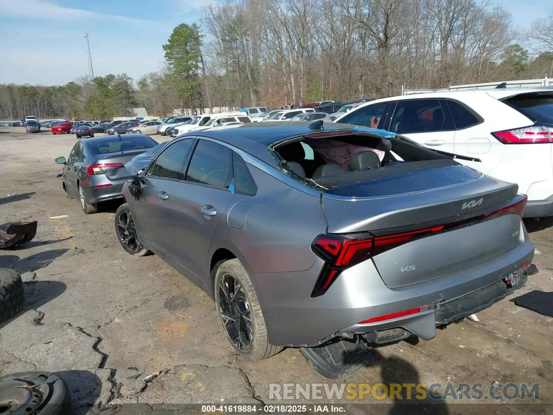 3 Photograph of a damaged car KNAG64J76S5291204 KIA K5 2025