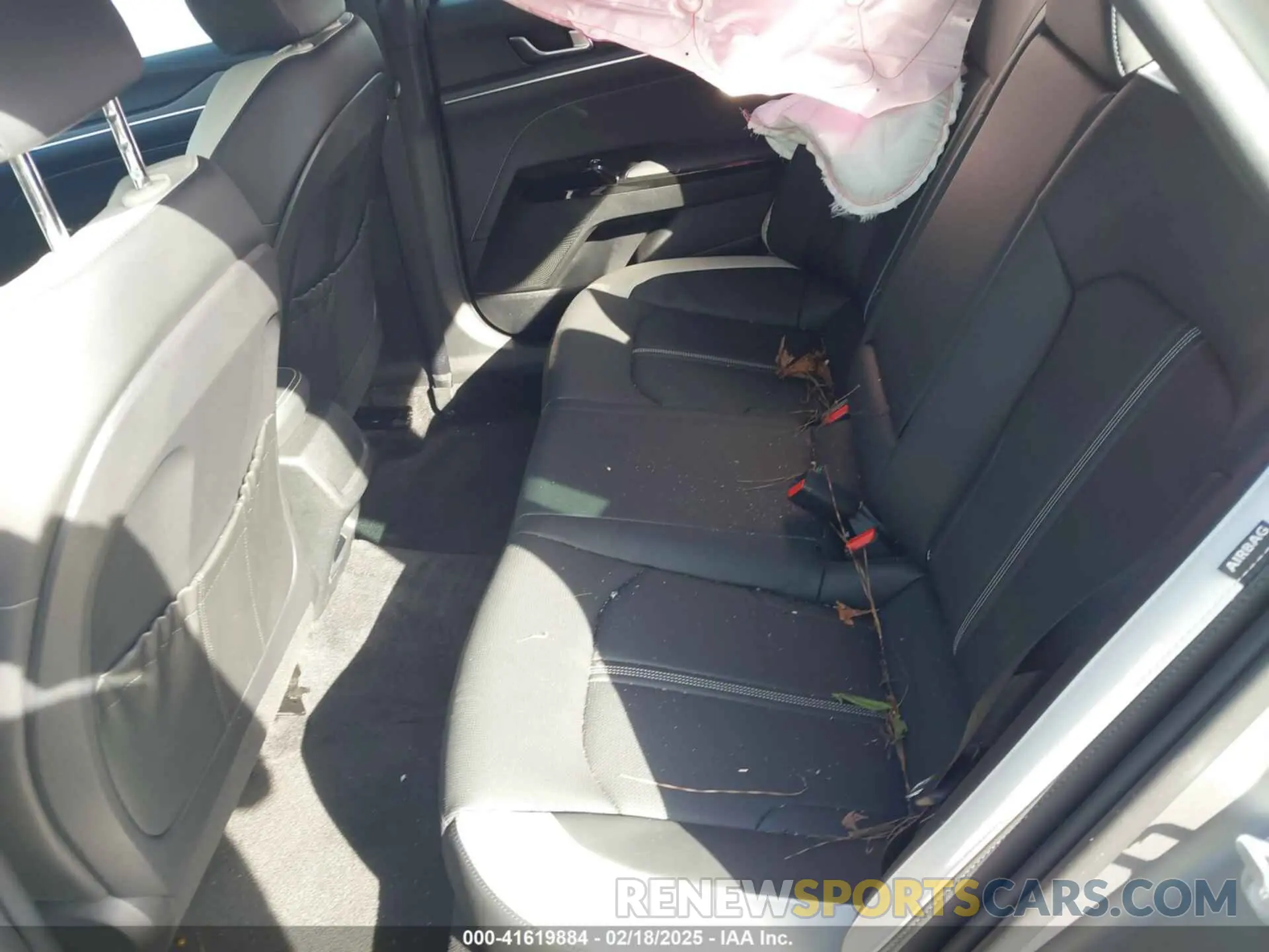 8 Photograph of a damaged car KNAG64J76S5291204 KIA K5 2025