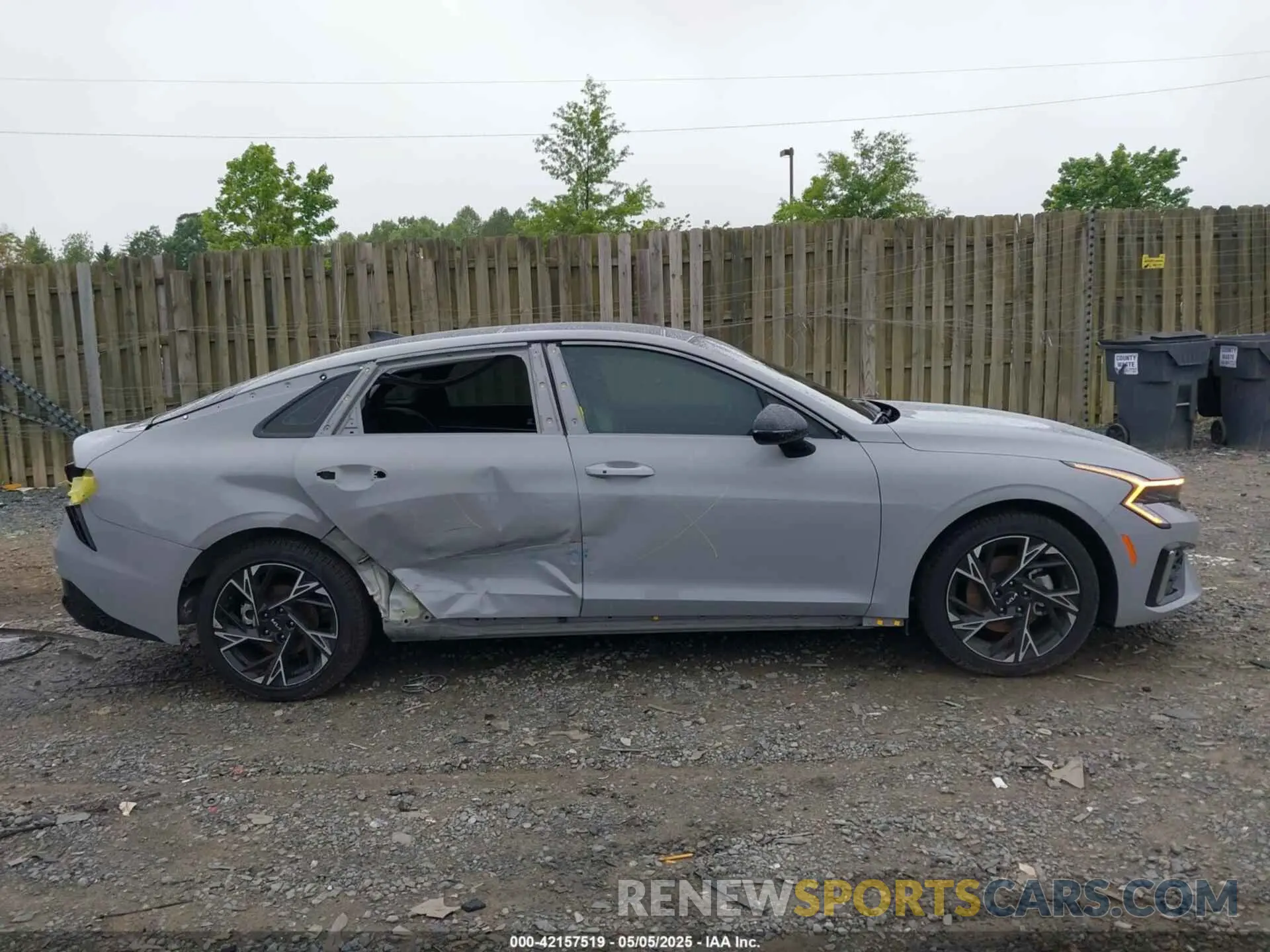 14 Photograph of a damaged car KNAG64J76S5316831 KIA K5 2025
